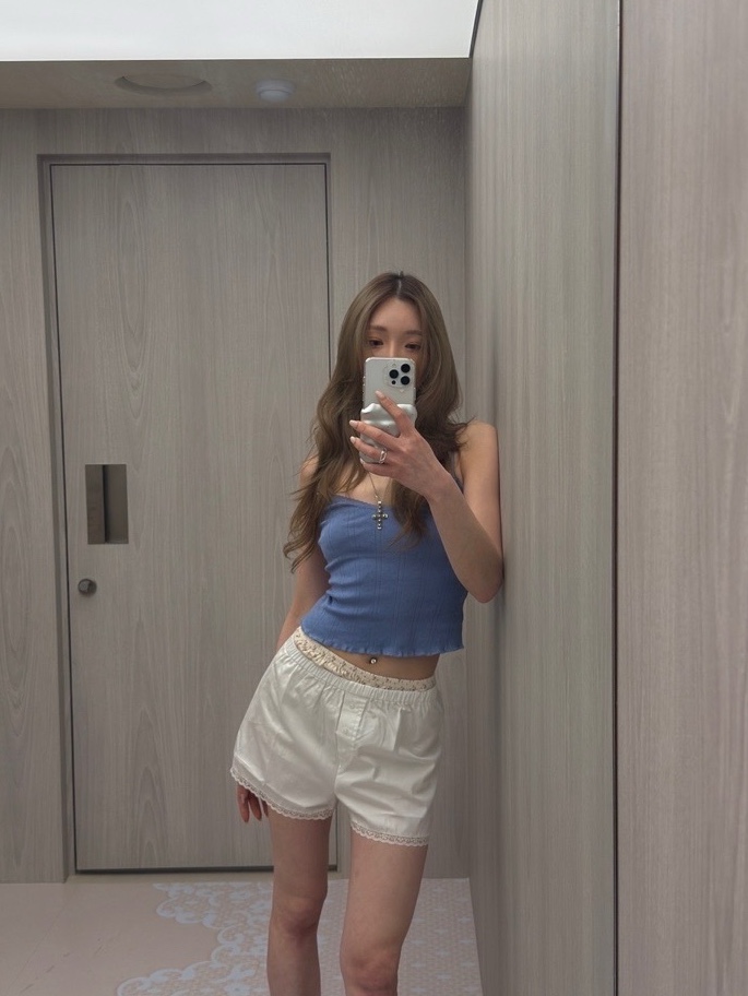 [KREAM 단독] Cou Cou Intimates Women The Long Cami French Blue - 26SS, [KREAM 단독] Cou Cou Intimates Women The Short English Rose - 26SS 착용 스타일 - 2