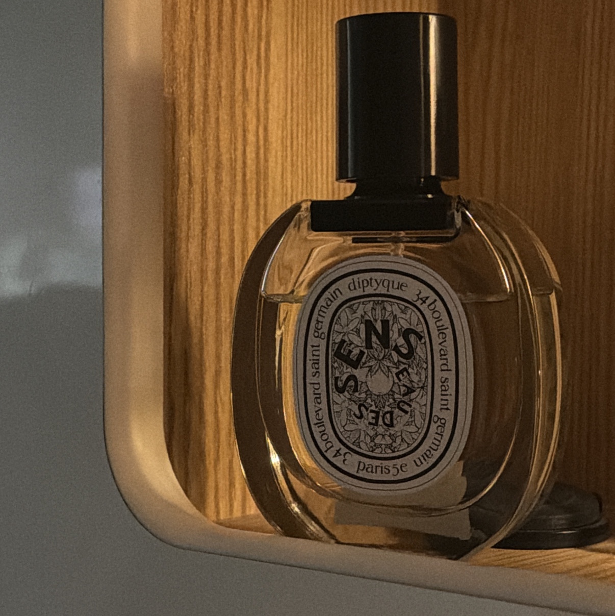 Diptyque Eau Des Sens Eau De Toilette 50ml 착용 스타일