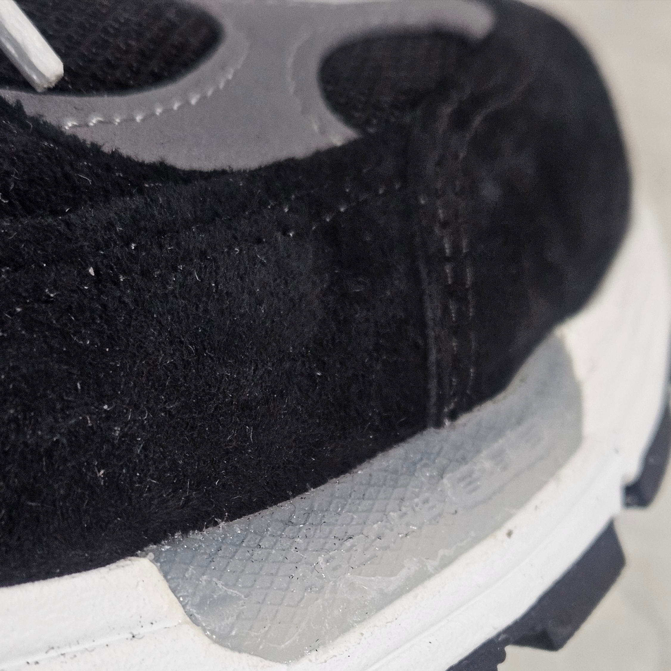 New Balance 992 Made in USA Core Black Grey 착용 스타일 - 2