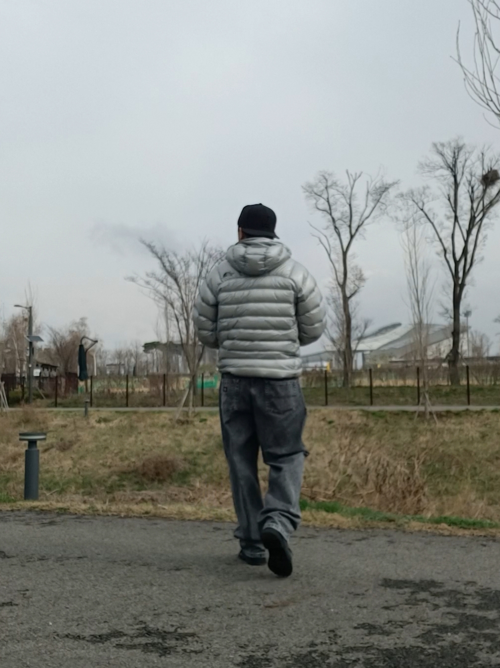 The North Face Summit Mattehorn RDS Down Jacket Light Gray, Adidas Superstar Boots Core Black Grey Five 착용 스타일