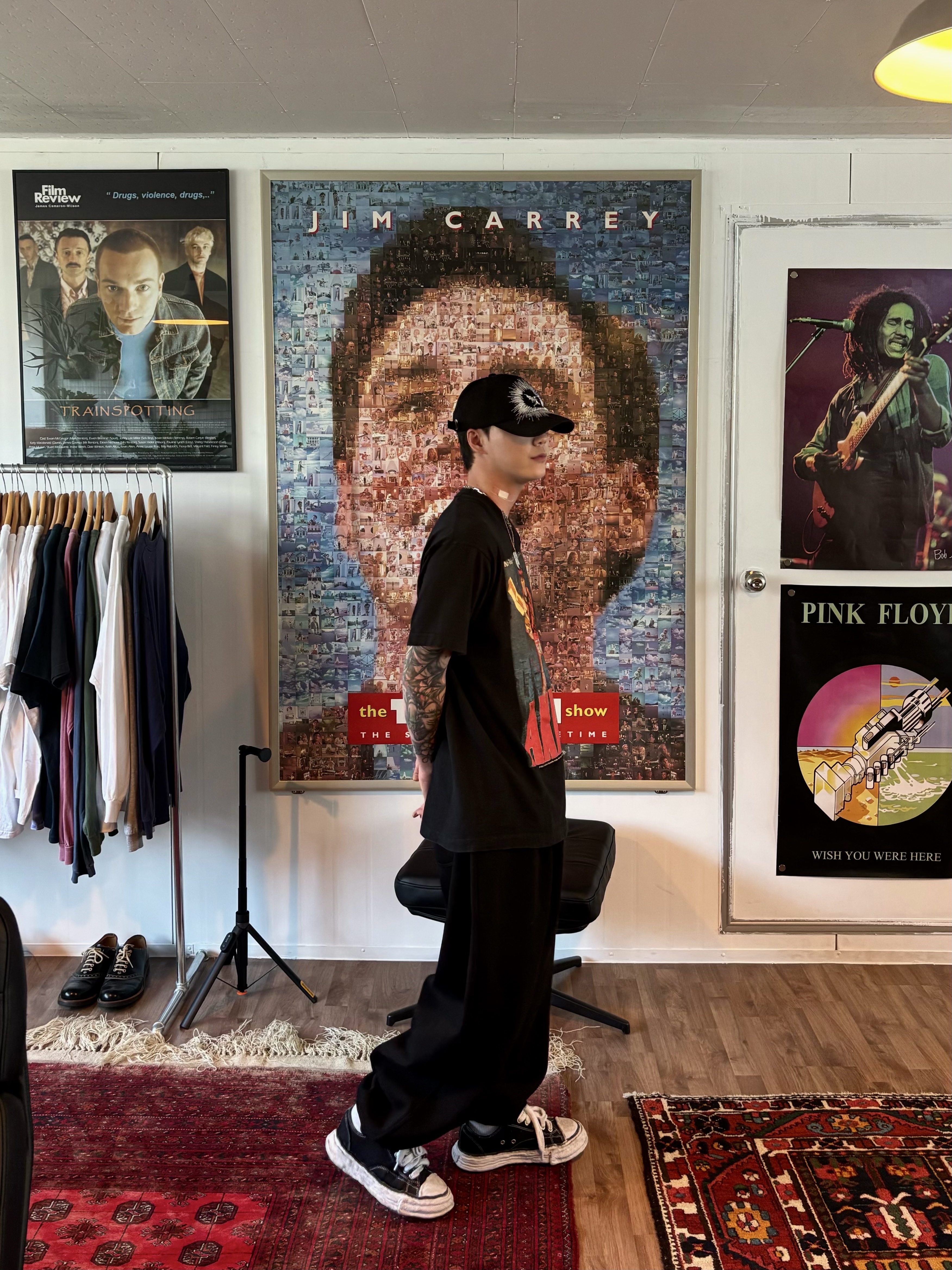 Undermycar Mu.03 Anti Fxxking Logo Play Oversized Sweat Jogger Black 착용 스타일 - 2