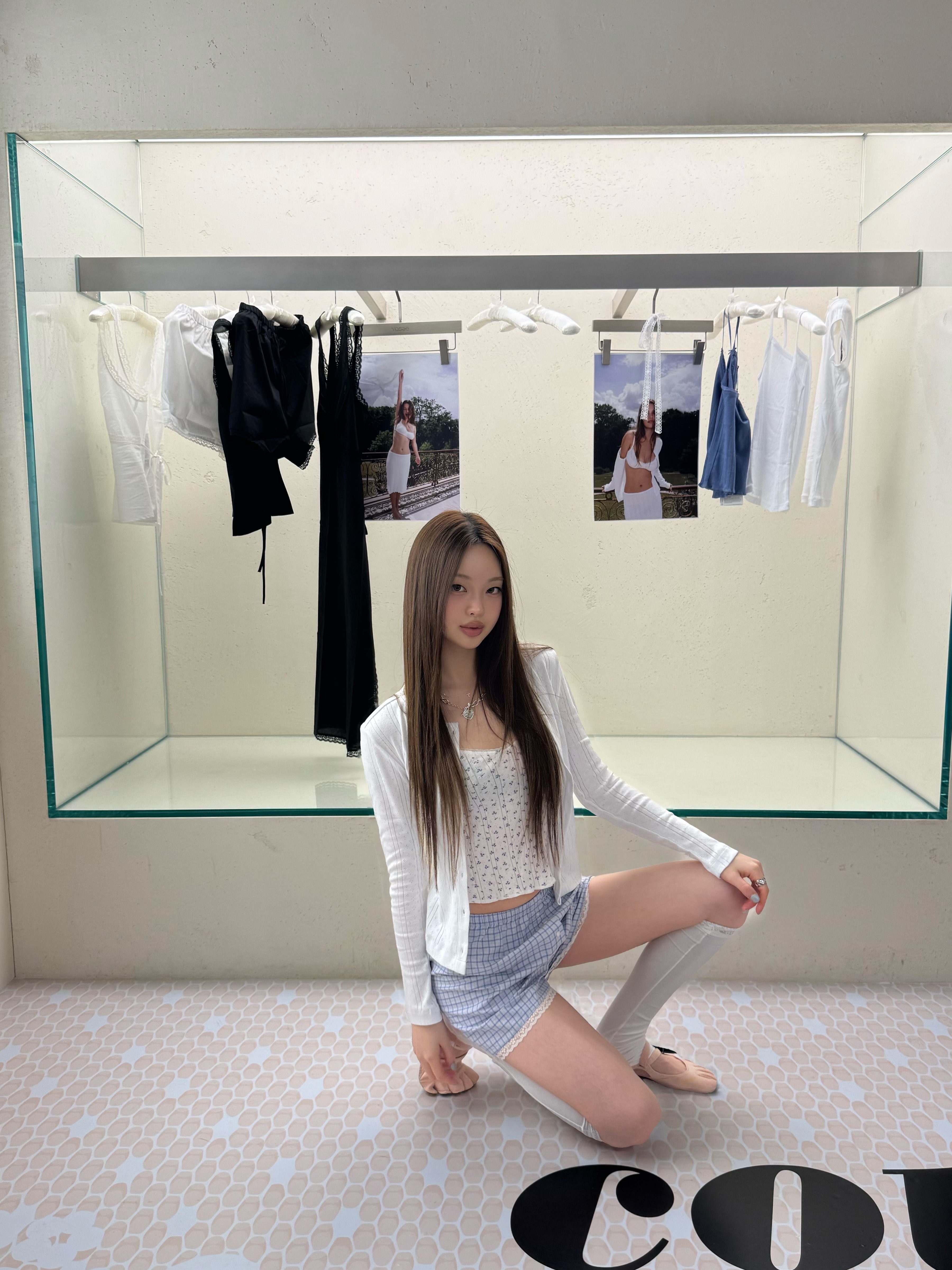 [KREAM 단독] Cou Cou Intimates Women The Long Cami Blue Fields - 26SS, [KREAM 단독] Cou Cou Intimates Women The Cardigan White - 26SS 착용 스타일 - 1