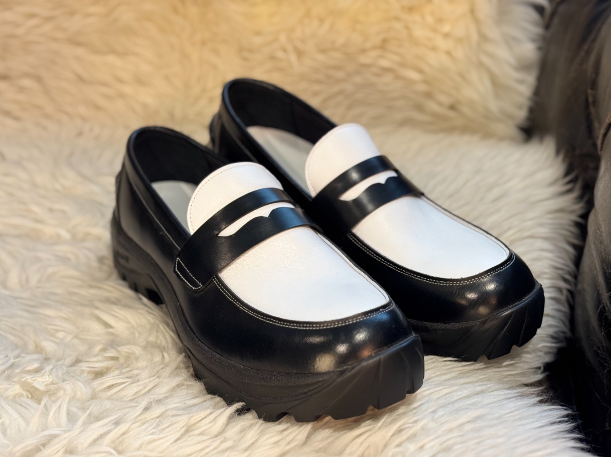 PENNY PLATE Men Loafer Trekking Vibram 착용 스타일