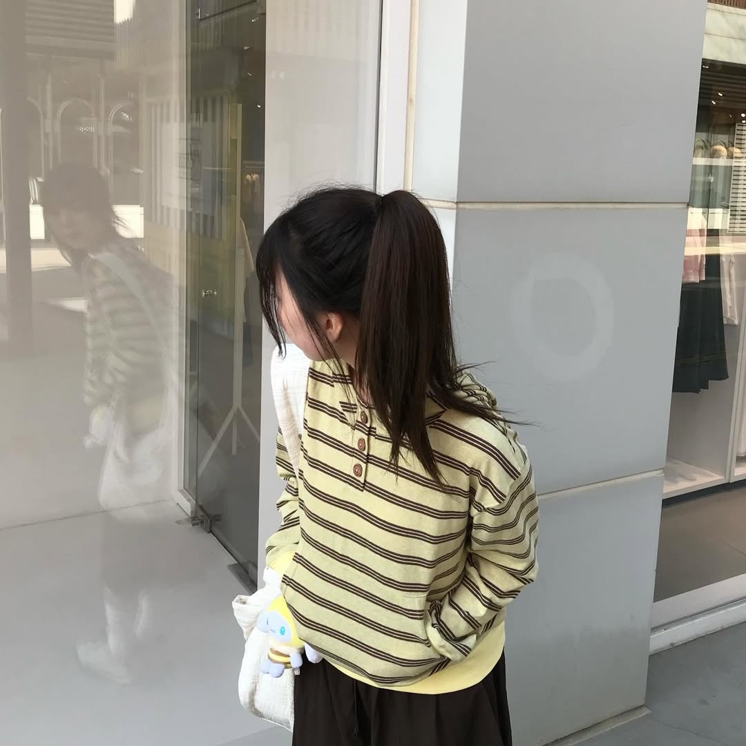 MAINBOOTH Cookie Stripe Hood T-shirt YELLOW 착용 스타일 - 5