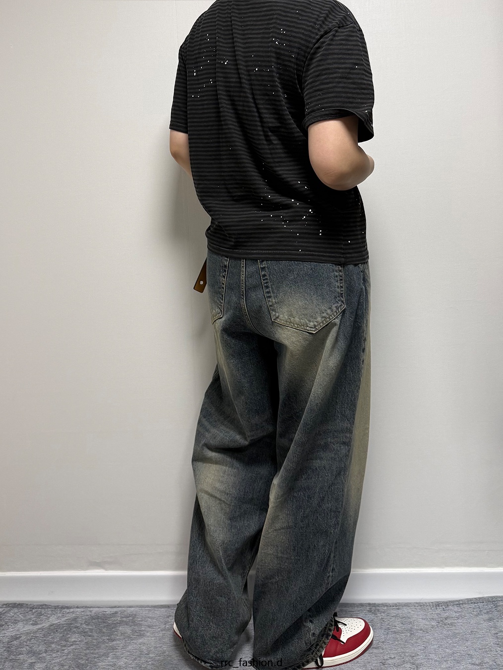 Undermycar Mu.26 Anti Fxxking Logo Play Brush Washed Wide Jeans Oil Blue 착용 스타일 - 5