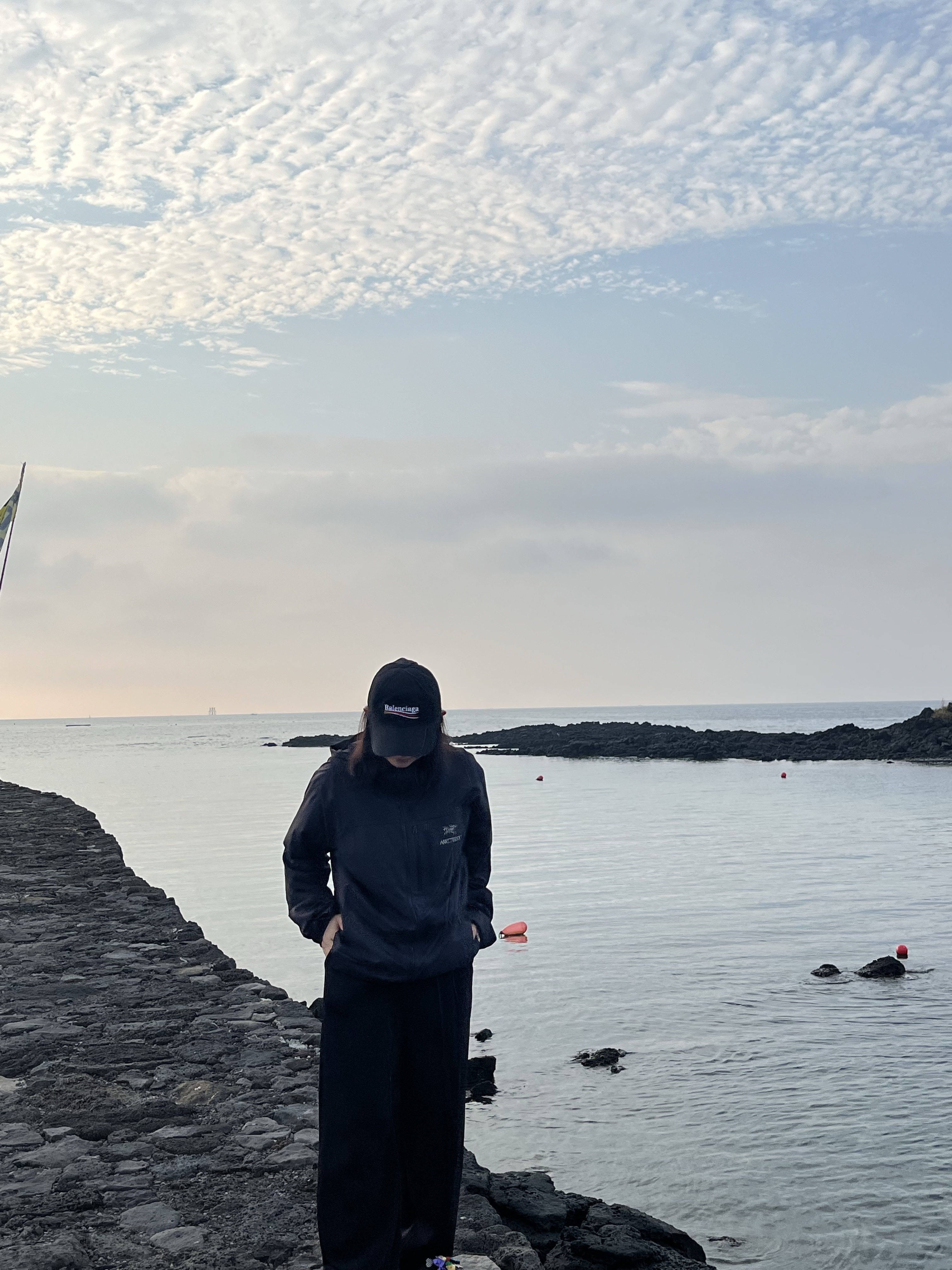 Arc'teryx Squamish Hoody Black 착용 스타일 - 1