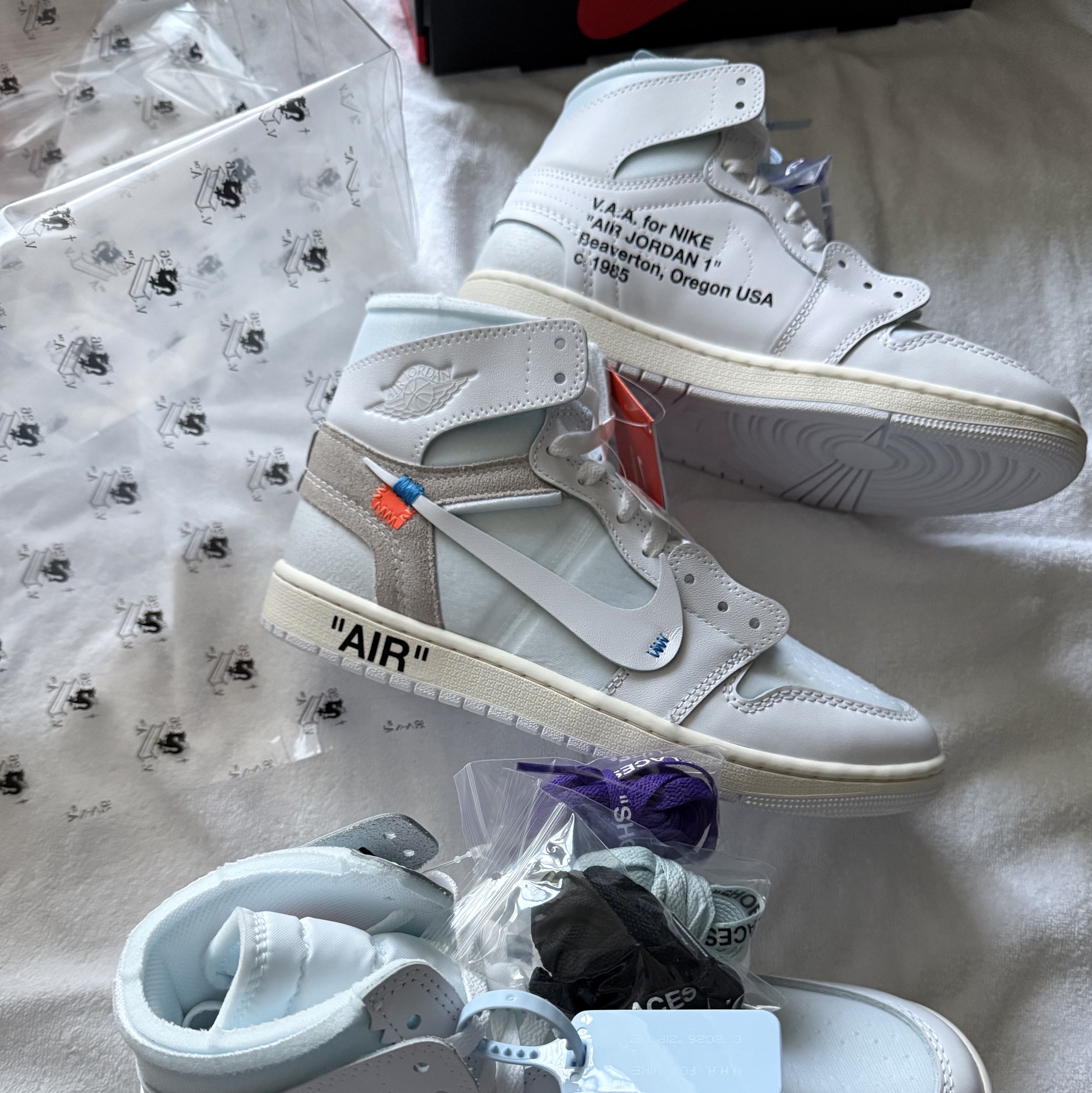 Jordan 1 x Virgil Abloh Archive Retro High Alaska White 착용 스타일