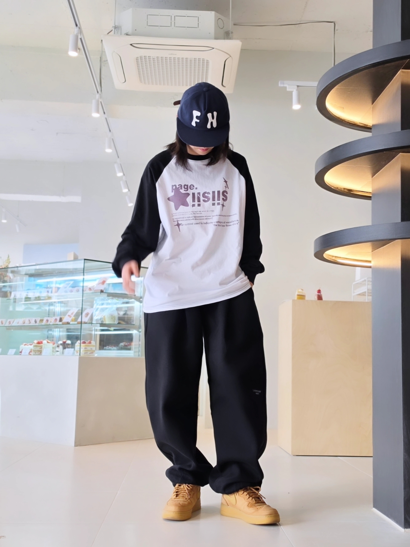 Undermycar Mu.03 Anti Fxxking Logo Play Oversized Sweat Jogger Black, pagesiisii Purple Chrome Siisii Stars Print Overfit Long Sleeve Black 착용 스타일 - 1