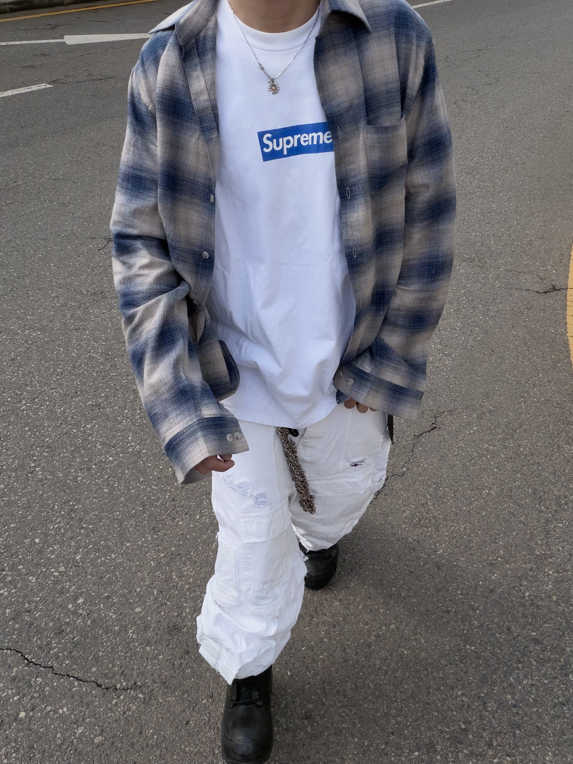 Jacob & Co x Peaceminusone Pendant Sterling Silver & Yellow Gold, Supreme Seoul Box Logo T-Shirt White - 23FW 착용 스타일 - 2
