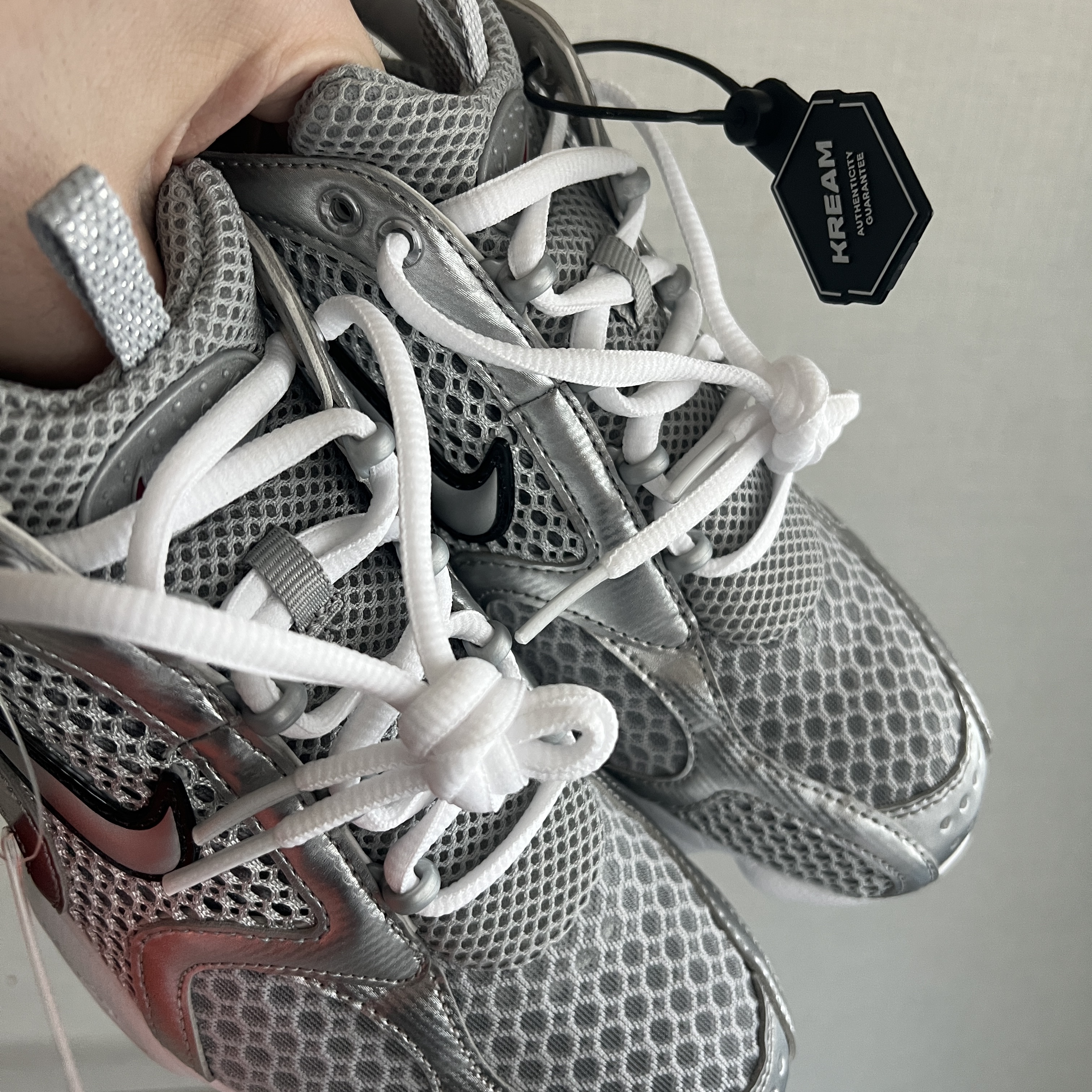 Nike Air Zoom Spiridon Cage 2 Metallic Silver 착용 스타일 - 1