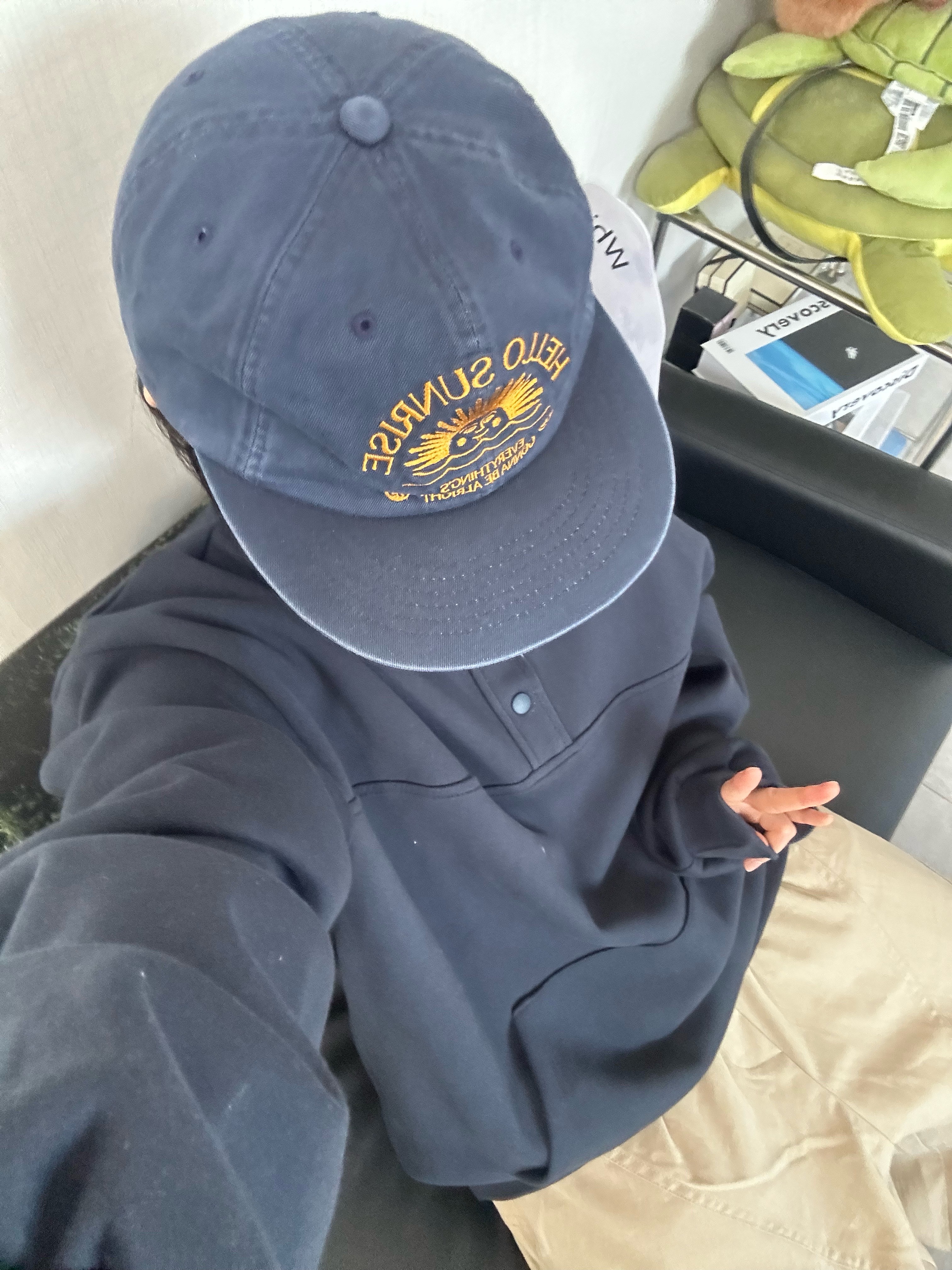 Hello Sunrise 90s Logo 6Panel Cap Beige & Navy, Hello Sunrise Washed HS Arch Logo 6Panel Cap Navy & Orange 착용 스타일 - 6