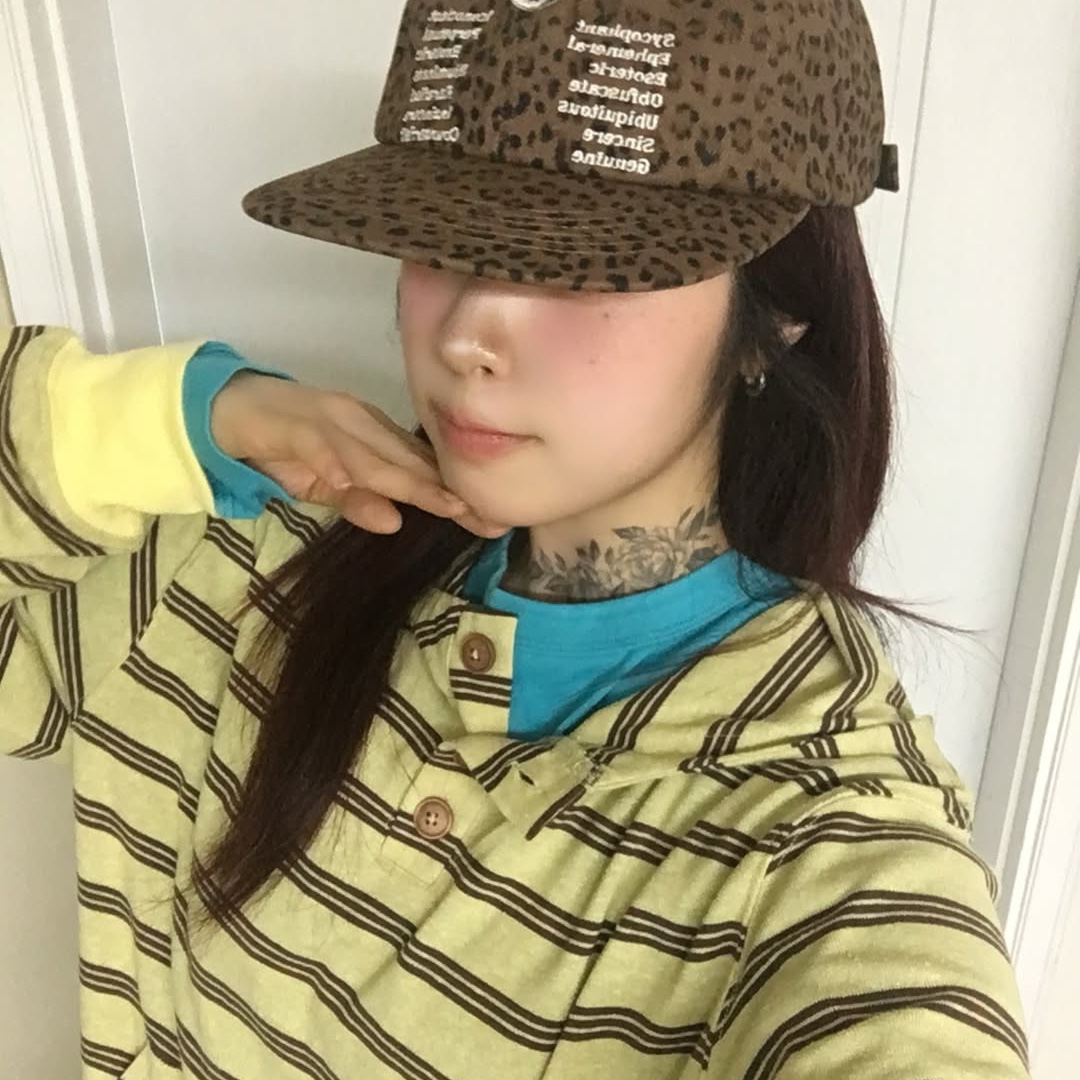 MAINBOOTH Cookie Stripe Hood T-shirt YELLOW 착용 스타일 - 5