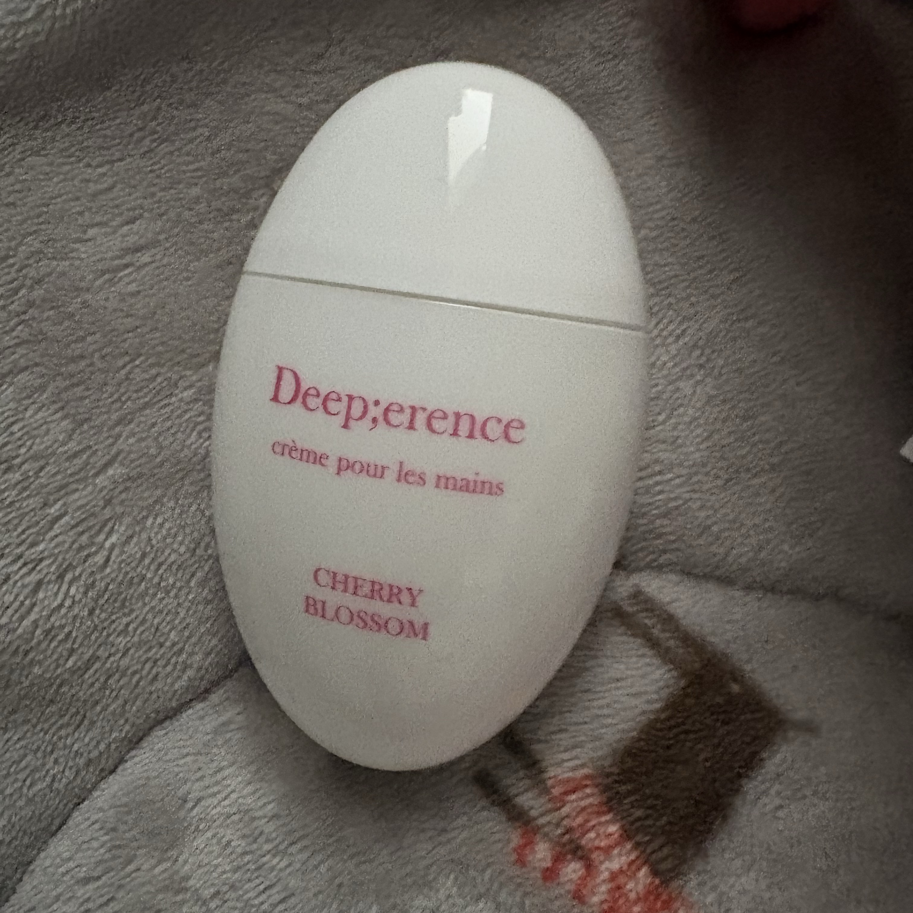 Deeperence Perfume Hand Cream 50ml – Choose 1 of 7 (Rosy Rose / Fresh Moment / Greenery & Basil / Cherry Blossom / White Musk / Clean & Soap / Peach Sunset) 착용 스타일