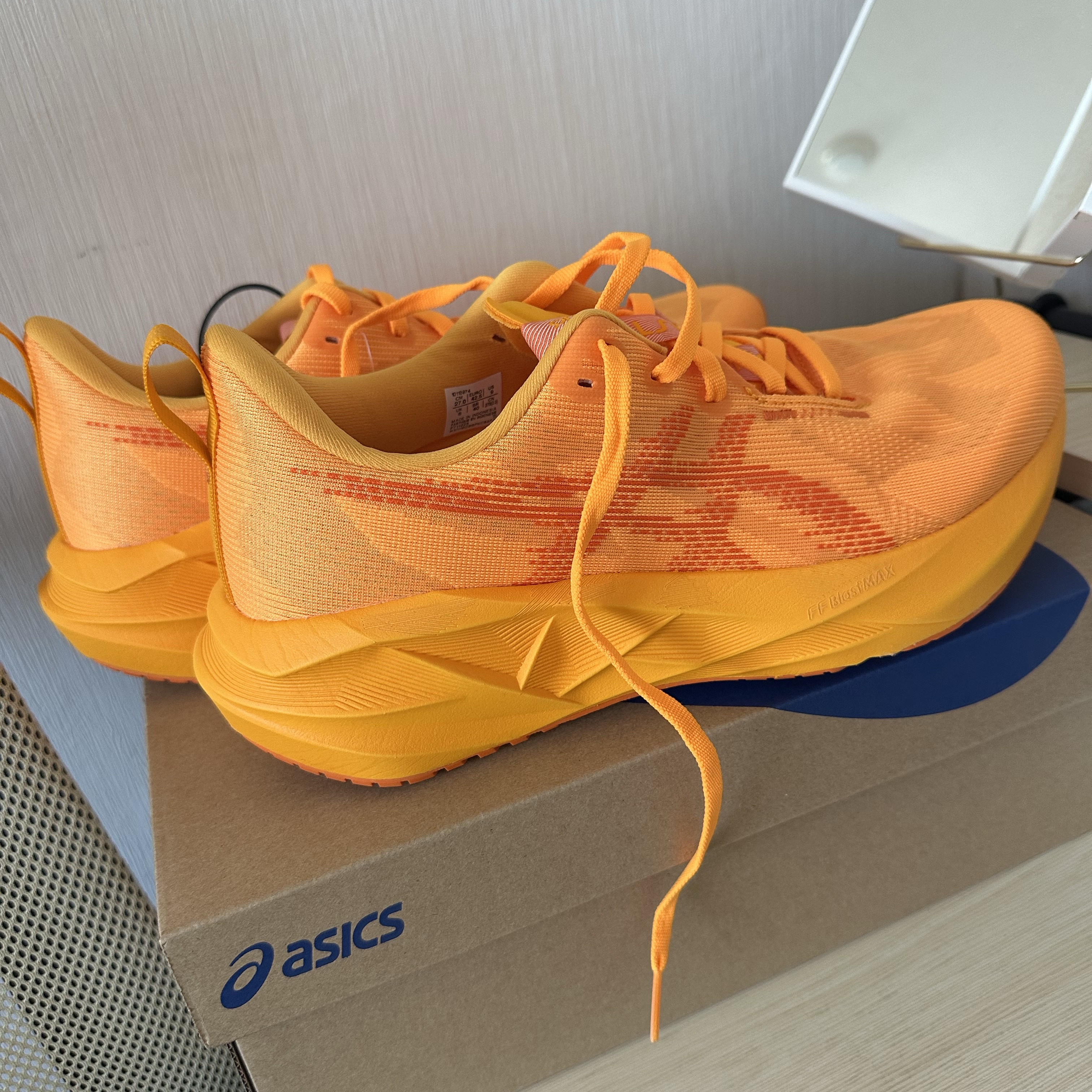 Asics Novablast 5 Yamabuki Anzu 착용 스타일