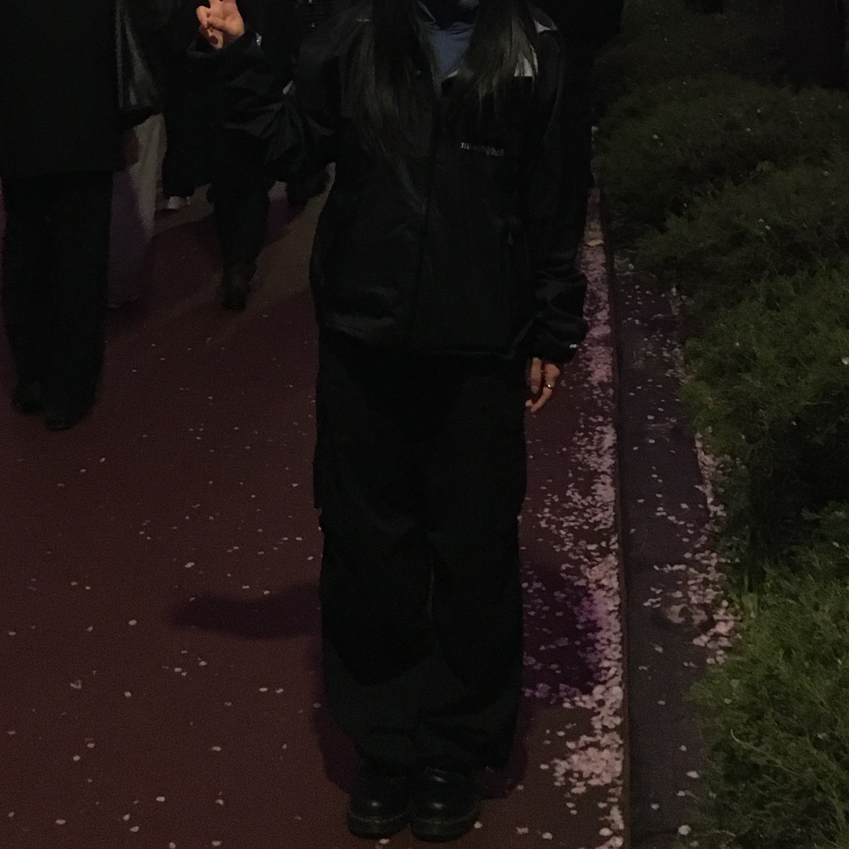 Montbell Thunder Pass Jacket Black, Dr. Martens 1461 Smooth Black 착용 스타일