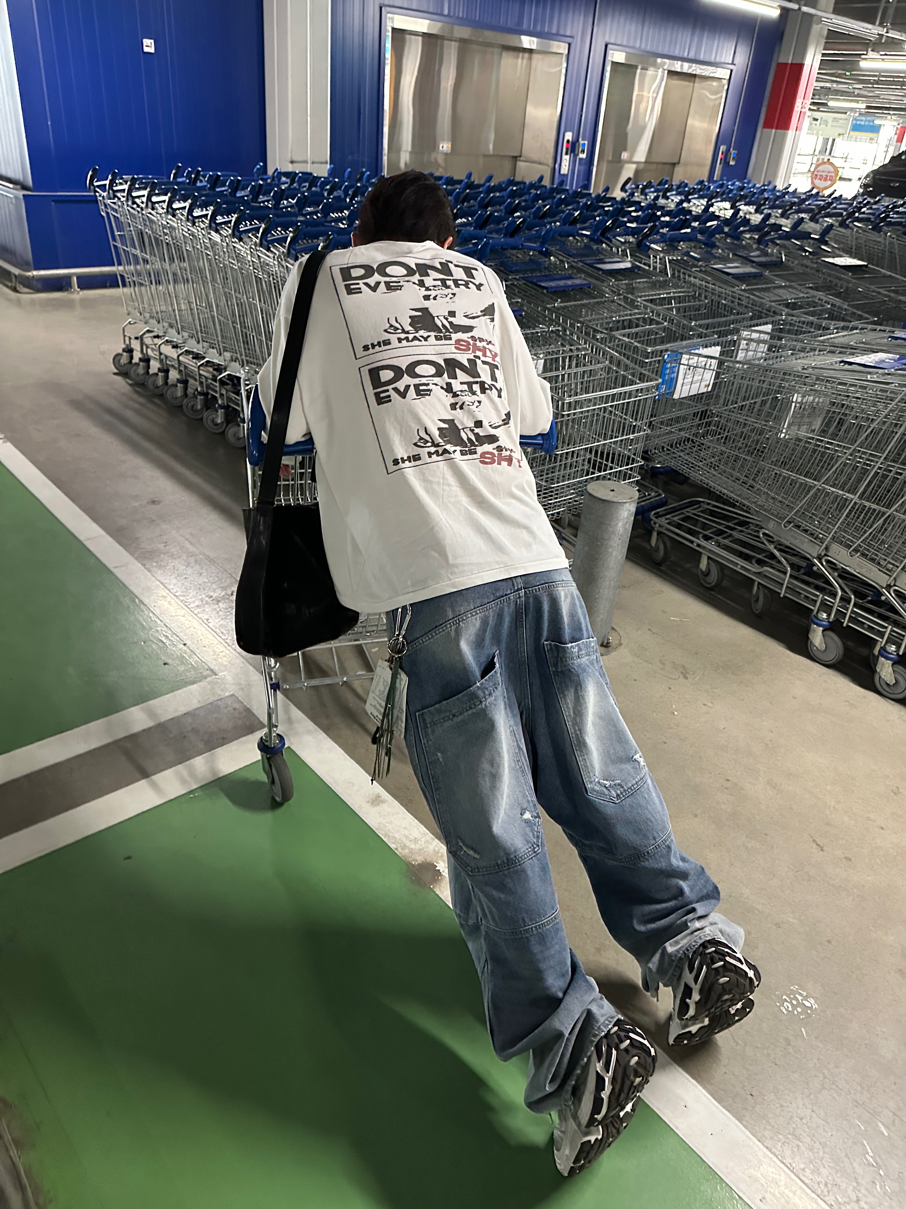 qualisartifexpereo 5-1 Long Sleeve Cream, MJD 3D Knee Denim Pants Blue 착용 스타일 - 5