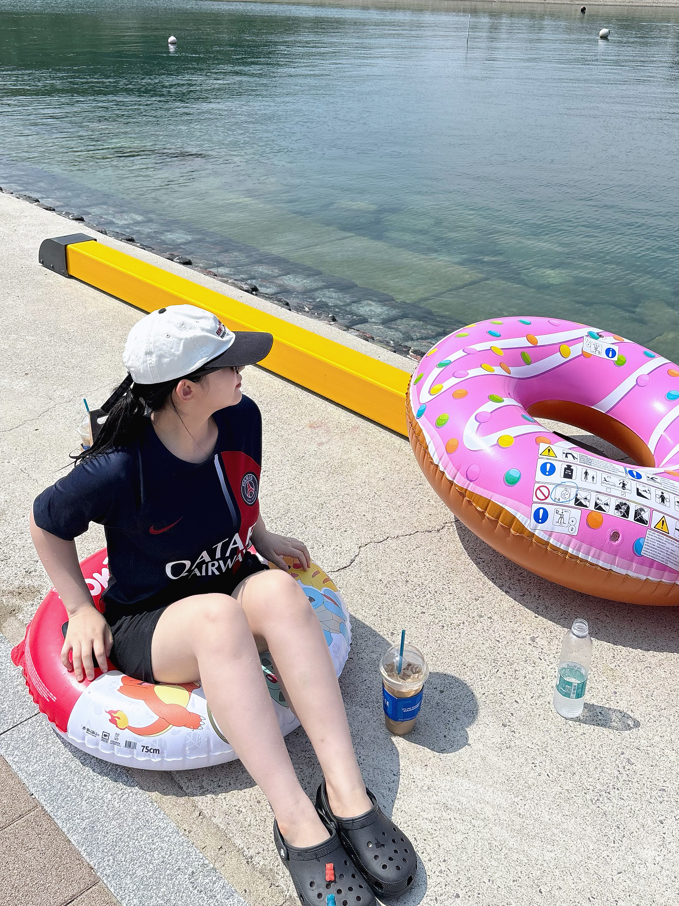 (Kids) Deus Ex Machina College Seoul T-Shirt Black, Nike Paris Saint-Germain 2023/24 Dri-Fit Stadium Home Jersey Midnight Navy (Non Marking Ver.) 착용 스타일 - 3