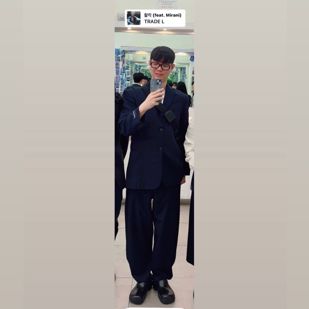 Zara x Ader Error Oversize Blazer Navy, Zara x Ader Error Darted Trousers Navy 착용 스타일
