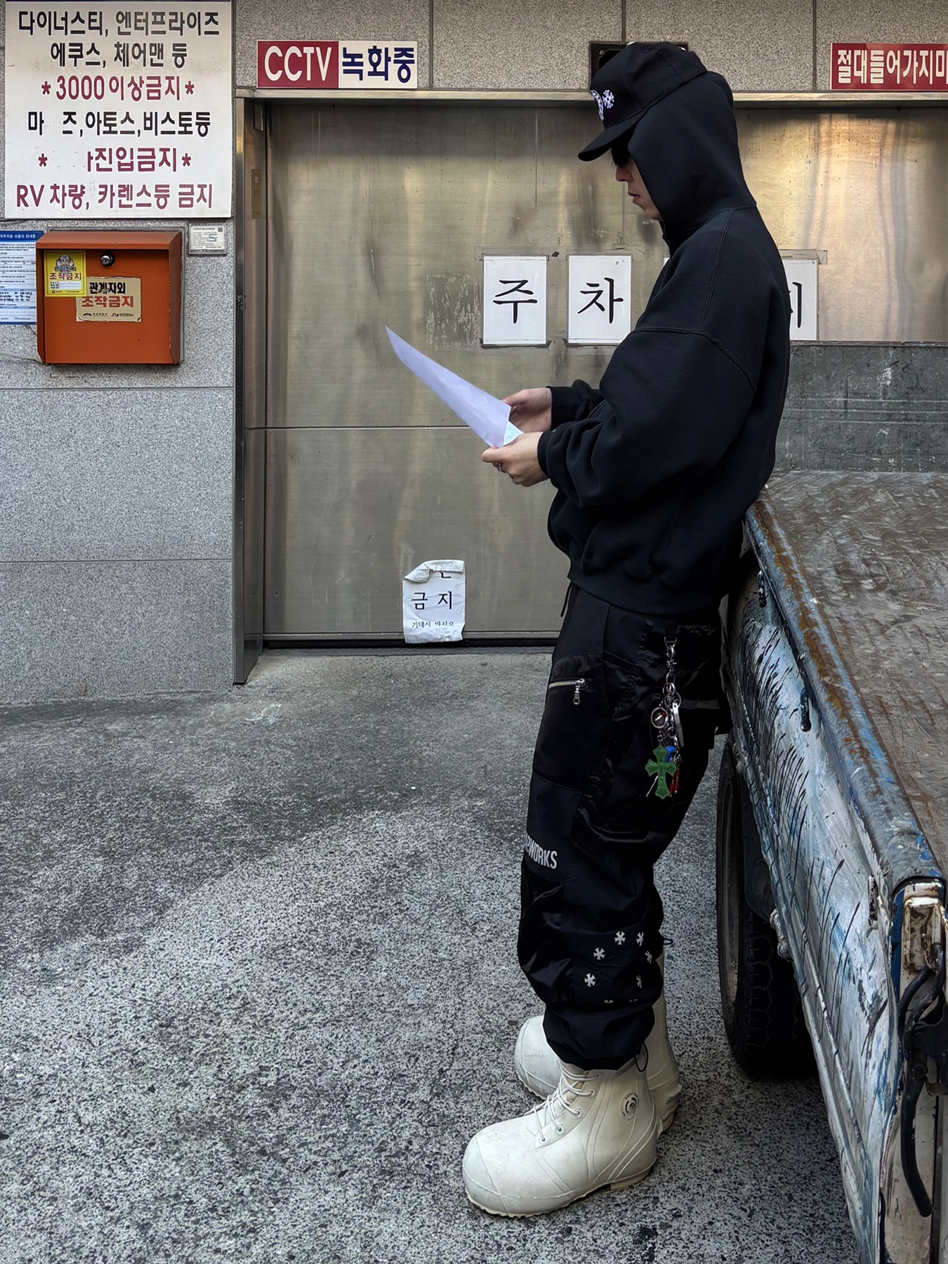 Wapworks Protective Shell 3-Layer Pants, Chrome Hearts Horseshoe Denim Baseball Hat Black 착용 스타일 - 2