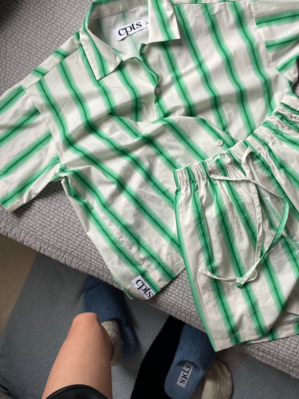 CPTS COMFY STRIPE PAJAMAS LIME GREEN 착용 스타일