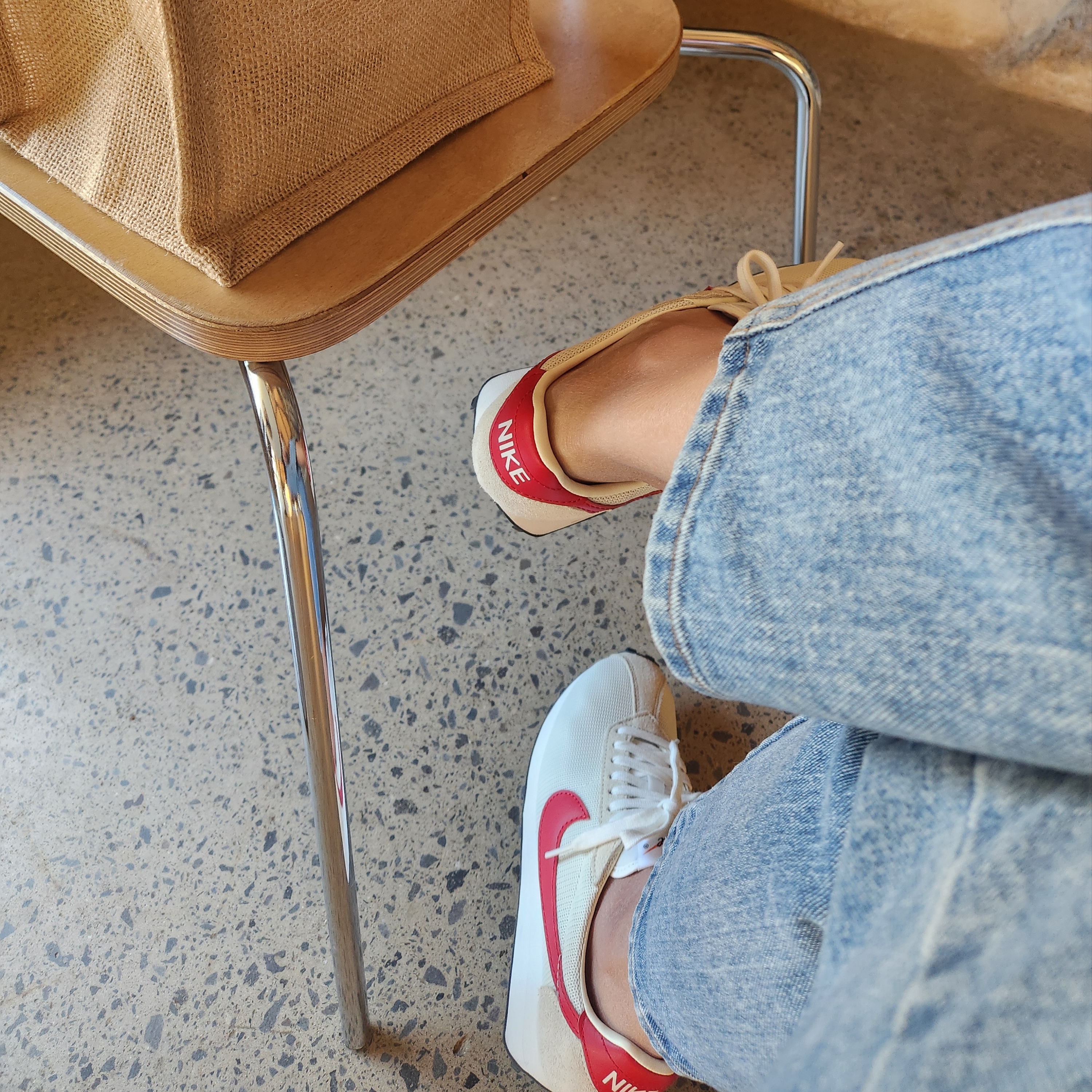 (W) Nike LD-1000 Coconut Milk Sail 착용 스타일