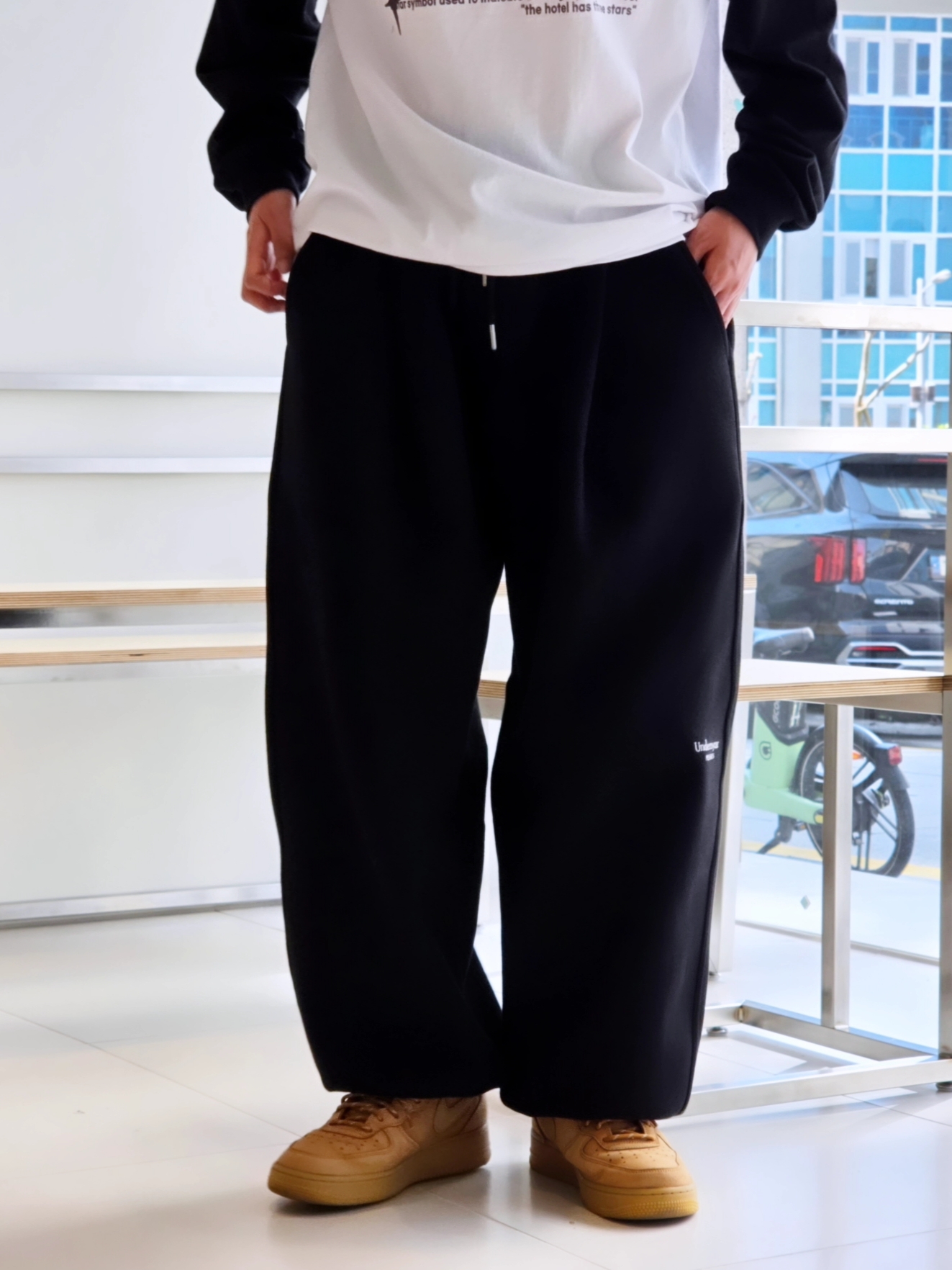 Undermycar Mu.03 Anti Fxxking Logo Play Oversized Sweat Jogger Black, pagesiisii Purple Chrome Siisii Stars Print Overfit Long Sleeve Black 착용 스타일 - 5