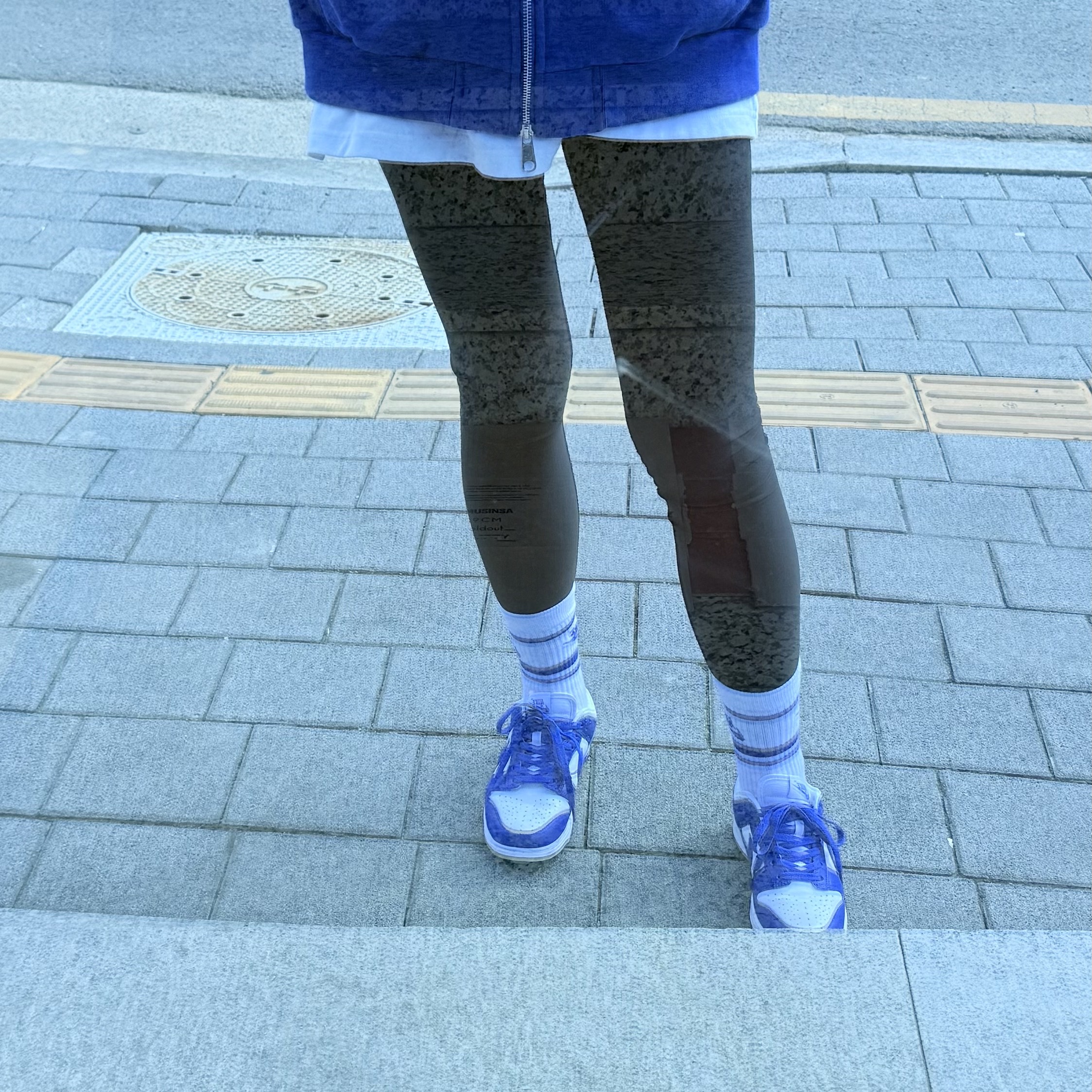 Nike Dunk Low SP Kentucky 2022, Adidas 3-Stripes Full-Zip Hoodie Royal Blue White - KR Sizing 착용 스타일 - 1