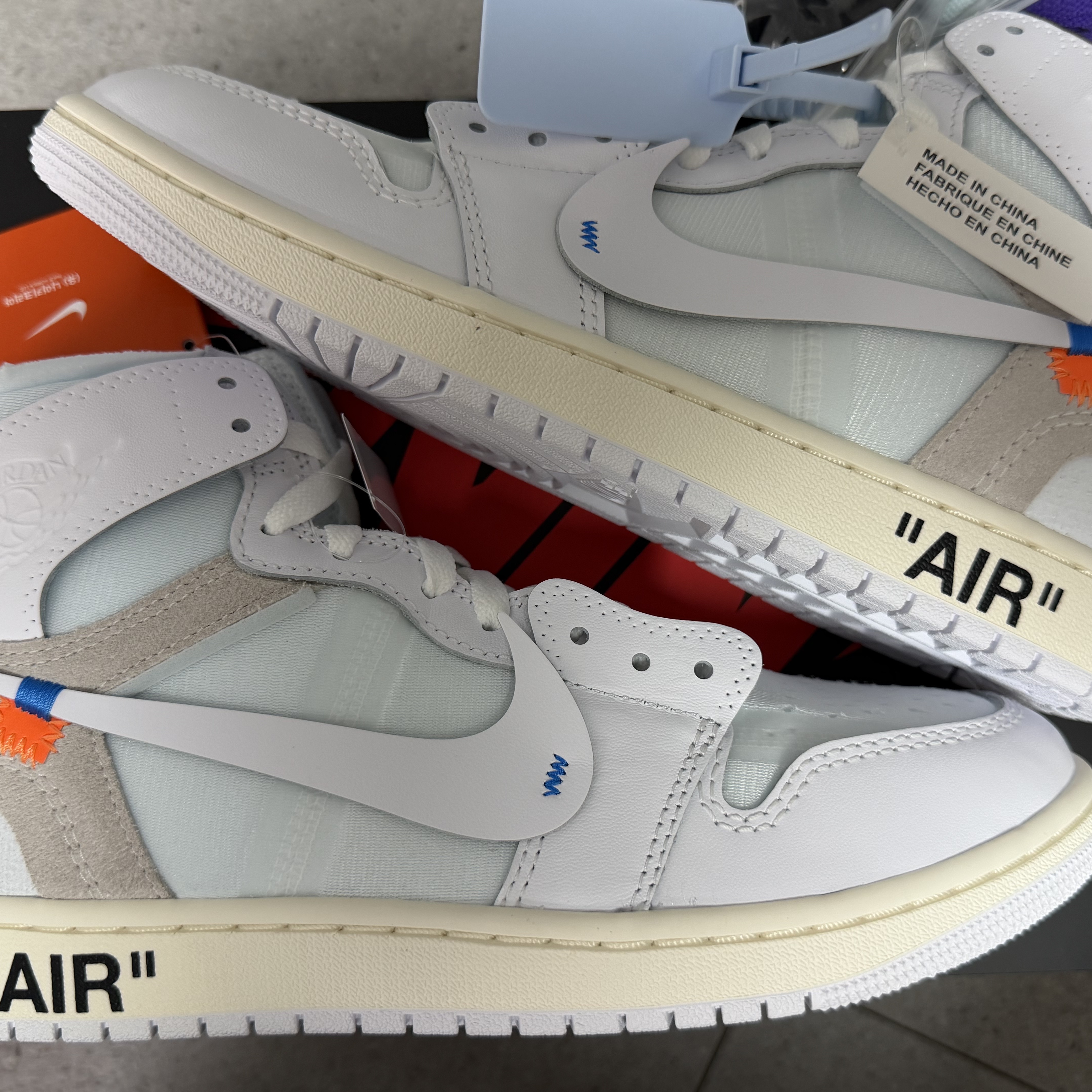 Jordan 1 x Virgil Abloh Archive Retro High Alaska White 착용 스타일 - 1