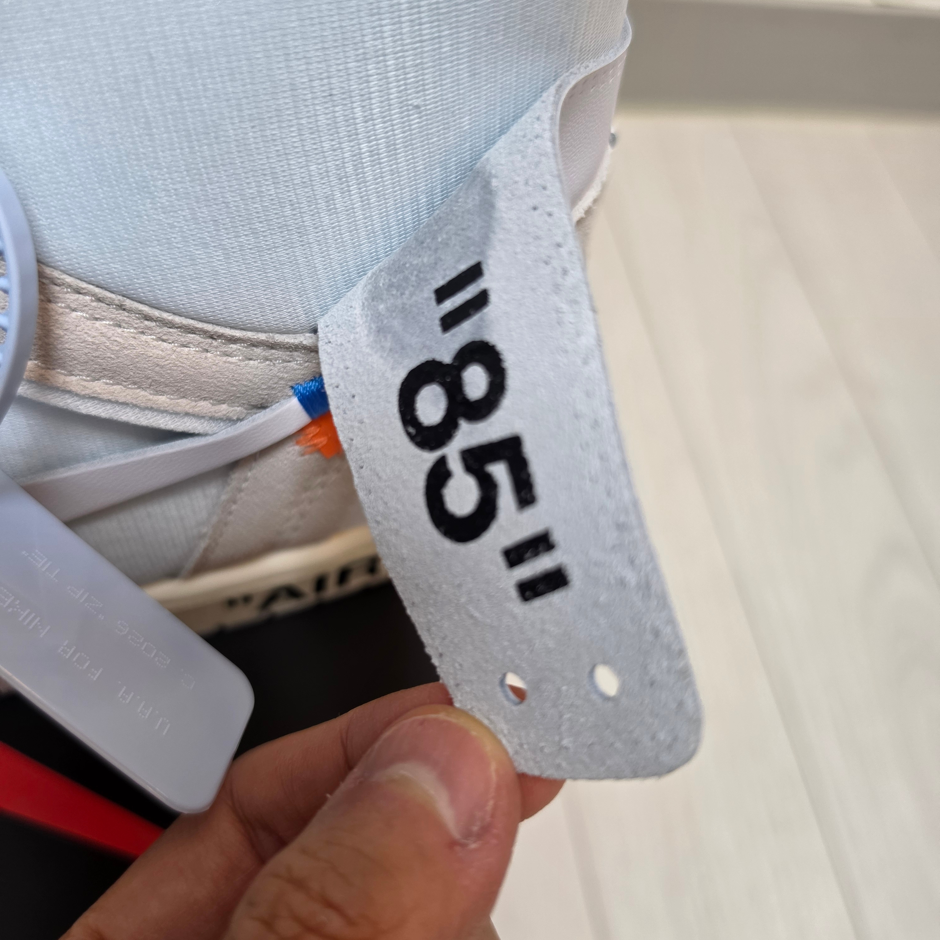 Jordan 1 x Virgil Abloh Archive Retro High Alaska White 착용 스타일 - 3