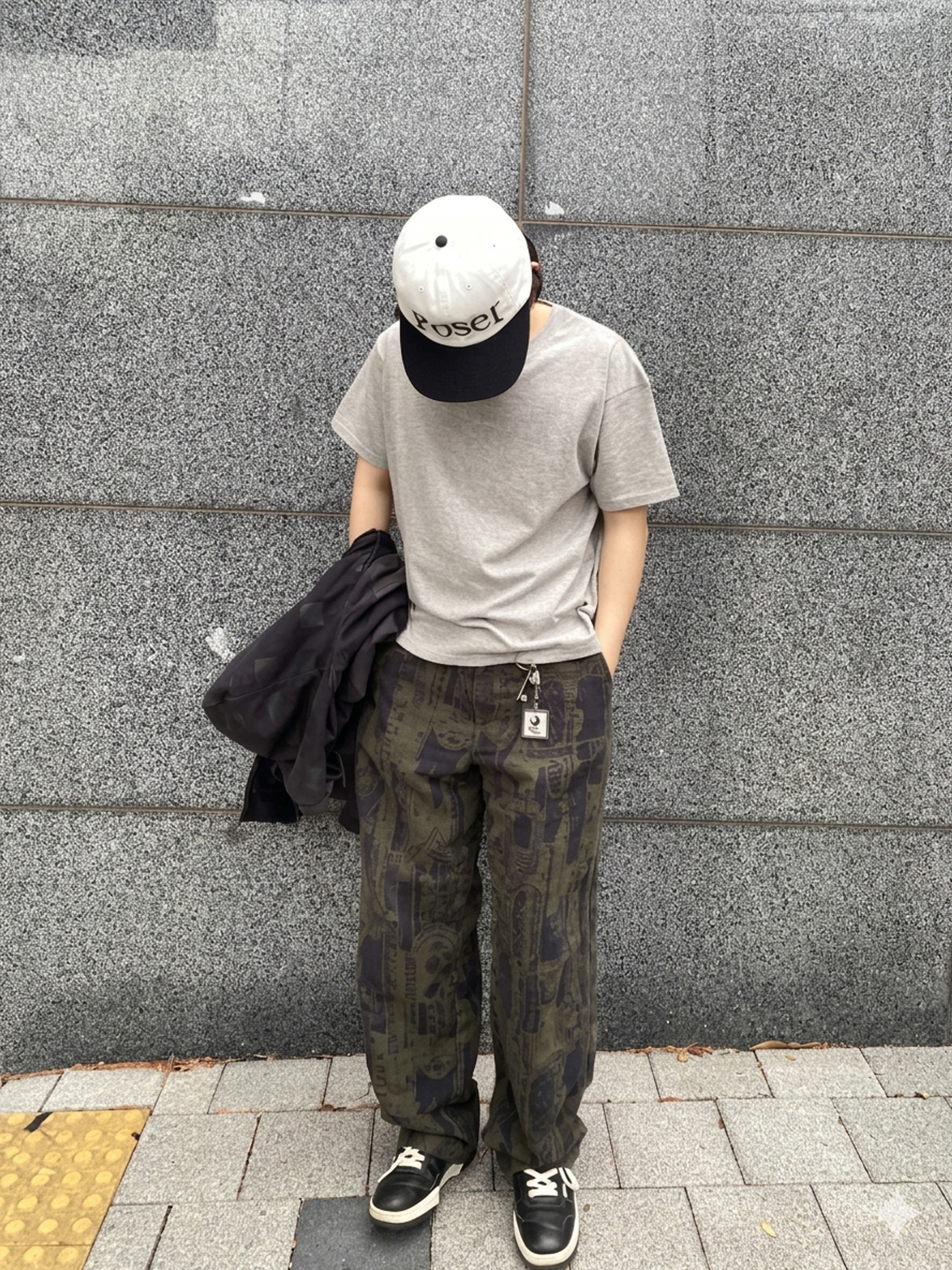 Knitted Cotton Crop T-Shirts Grey 착용 스타일