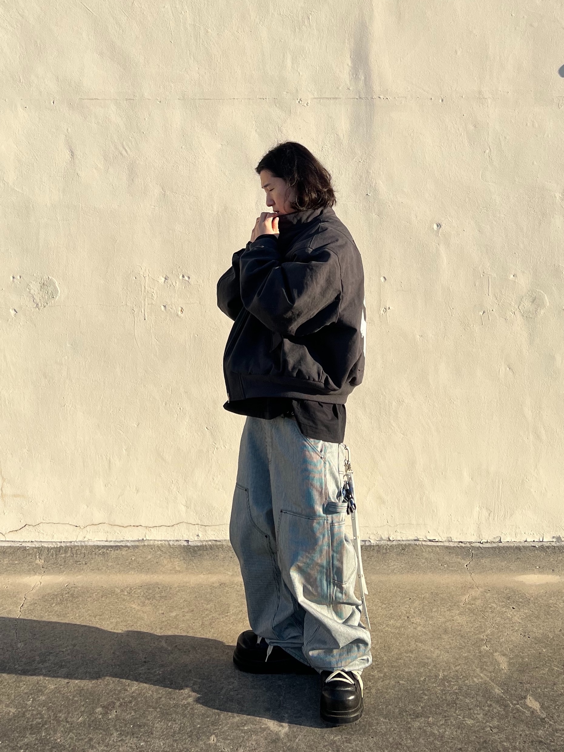 MJD Cowboy Canvas Harrington Jacket Charcoal, Undermycar Stripe Engineers Double Knee Work Pants Black Stripe - 24FW 착용 스타일 - 5