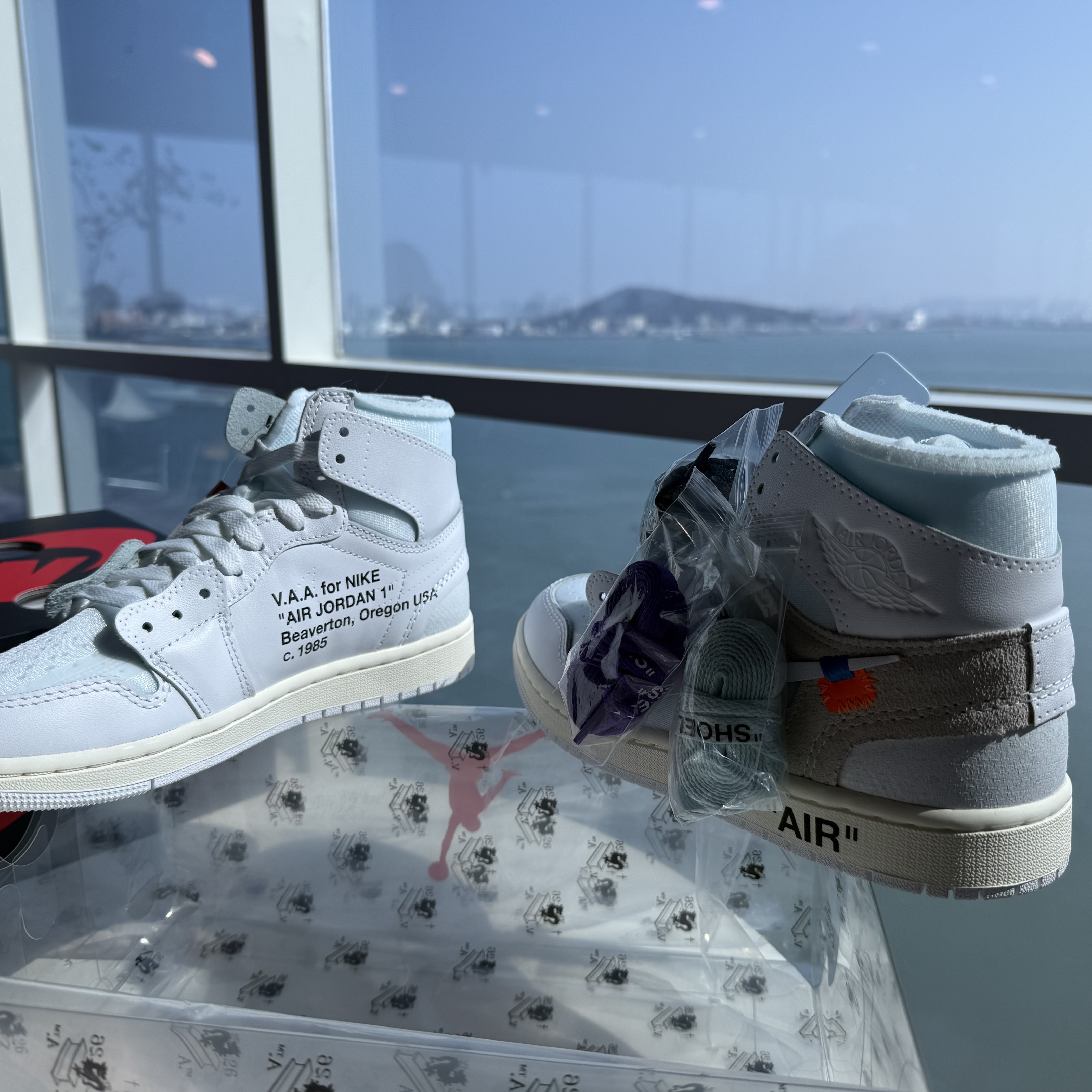 Jordan 1 x Virgil Abloh Archive Retro High Alaska White 착용 스타일