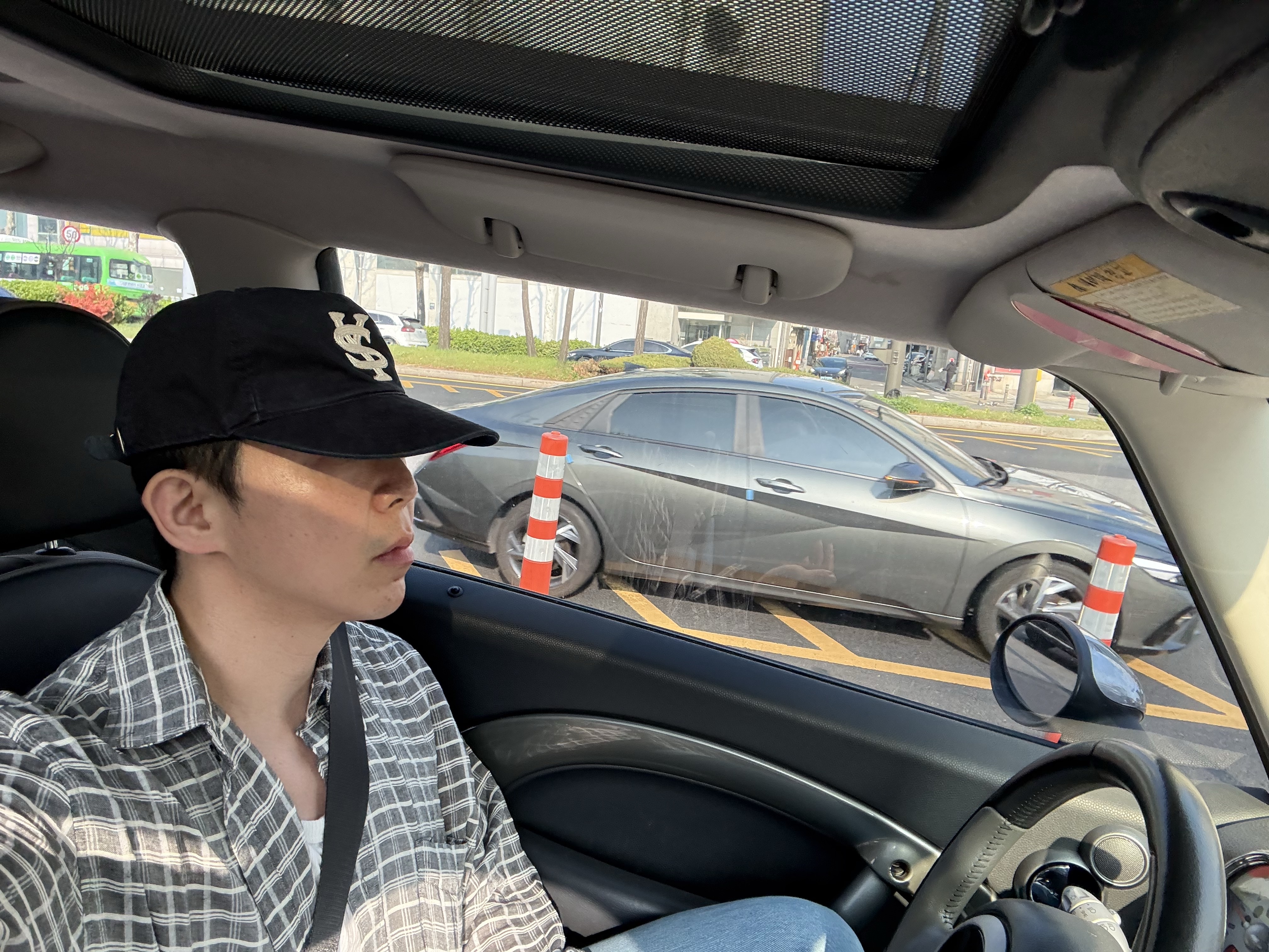 Sunday Ceremony Sy Logo 5 Panel Cotton Cap - Navy, Our Legacy Borrowed BD Shirt Dark Grey Sheer Check 착용 스타일