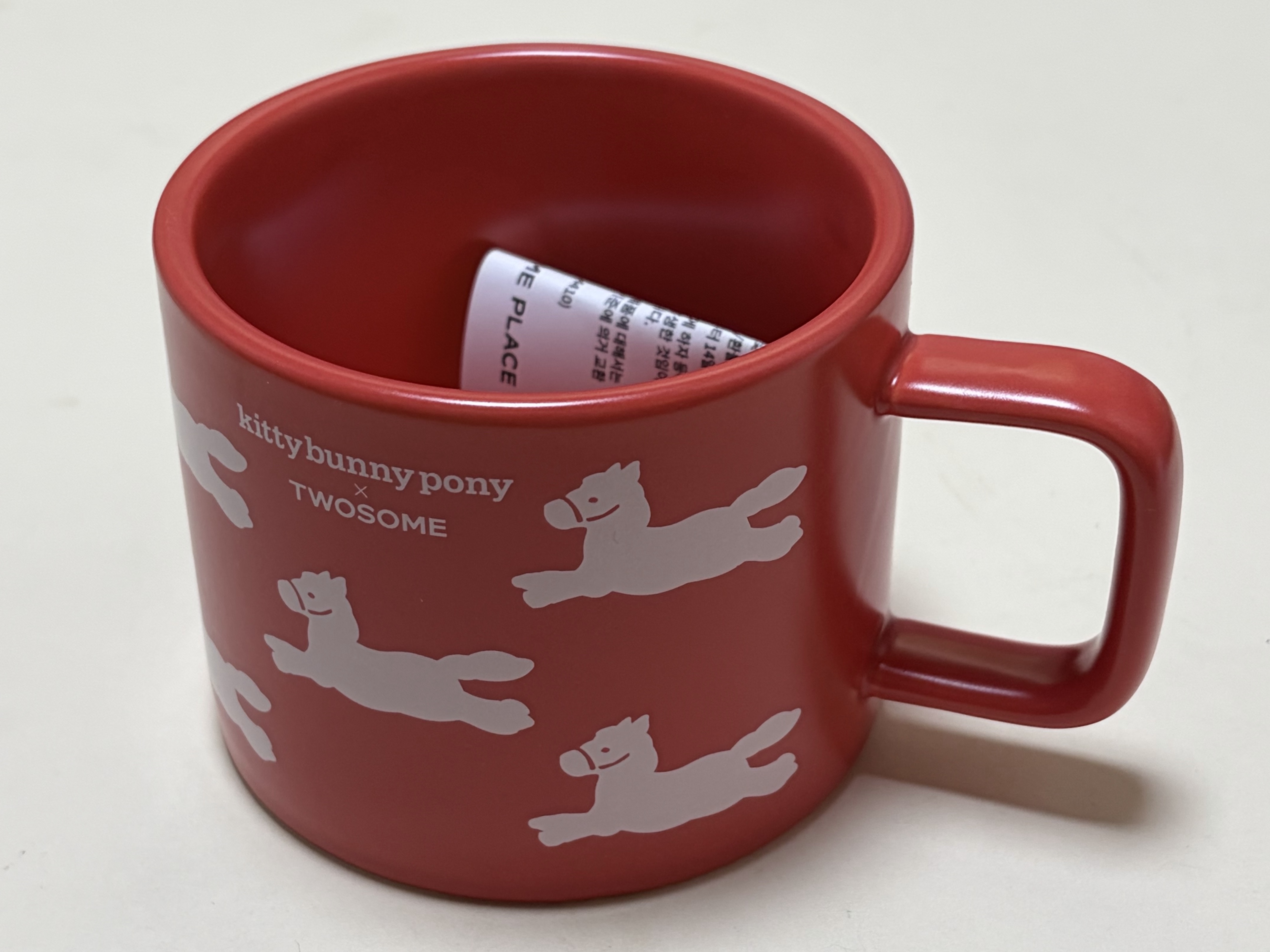 A Twosome Place x Kittybunnypony Pony Mug Red 300ml 착용 스타일 - 1