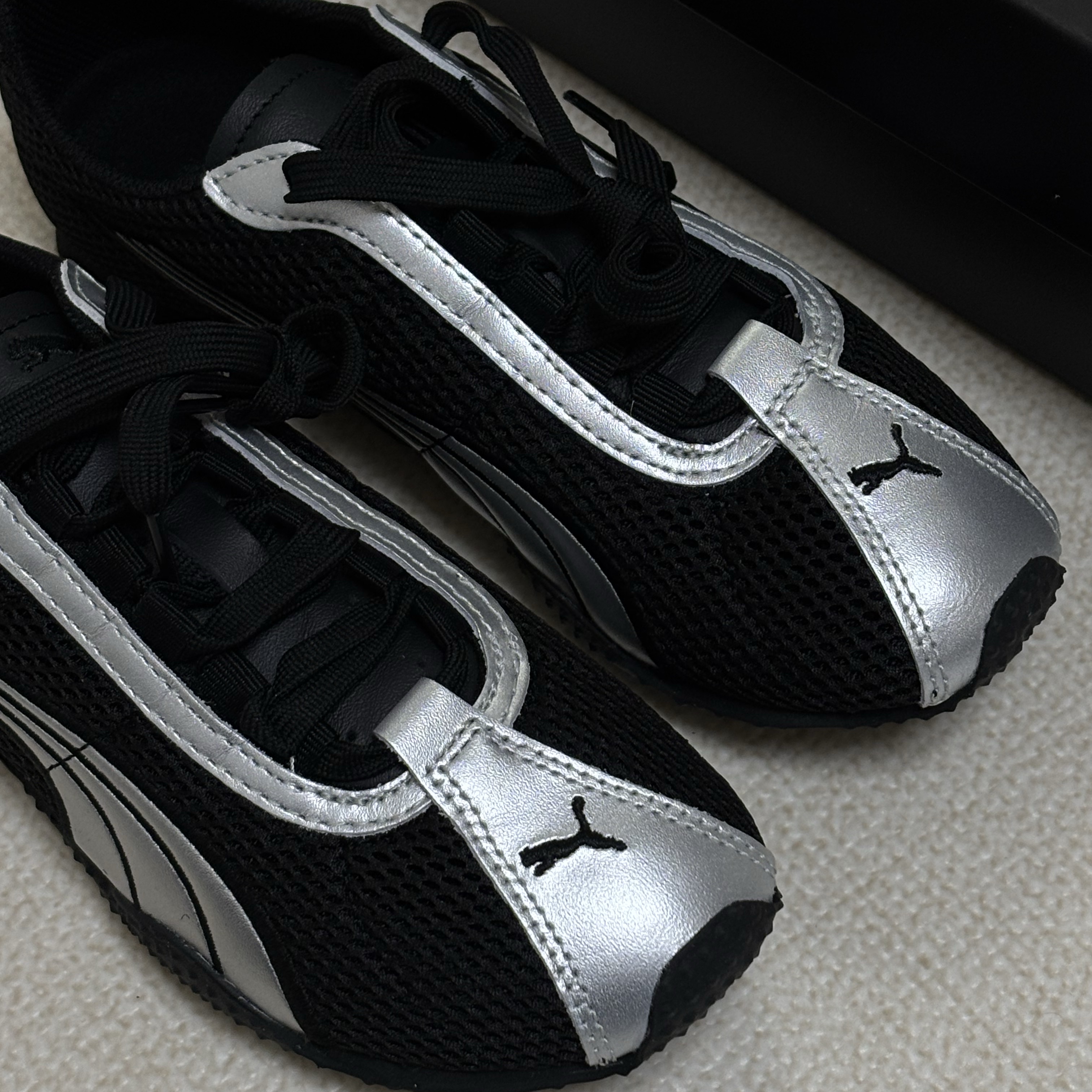 Puma H-street OG Black Silver 착용 스타일 - 2