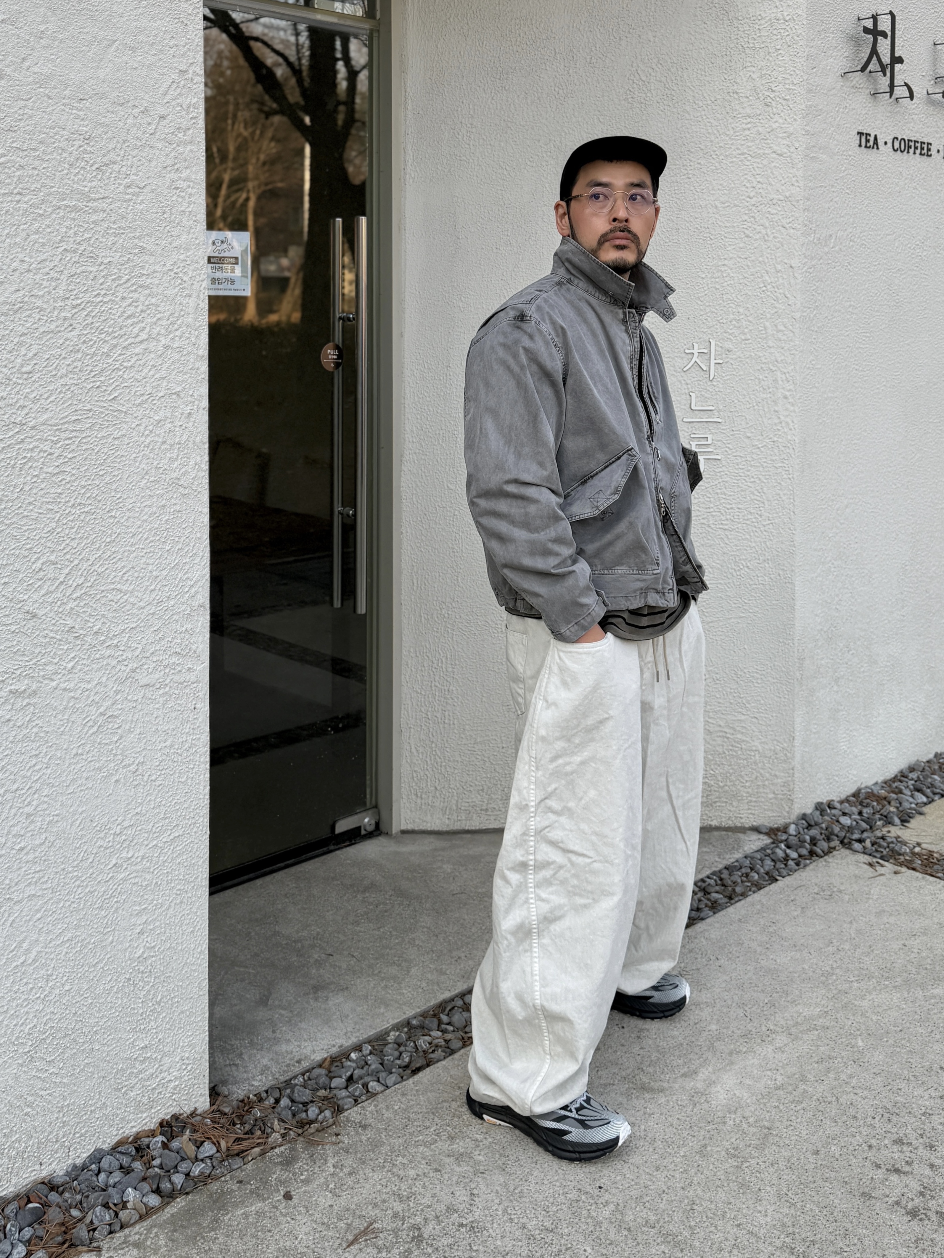 Hoka Mafate Speed 4 Lite TS Black White 착용 스타일 - 1