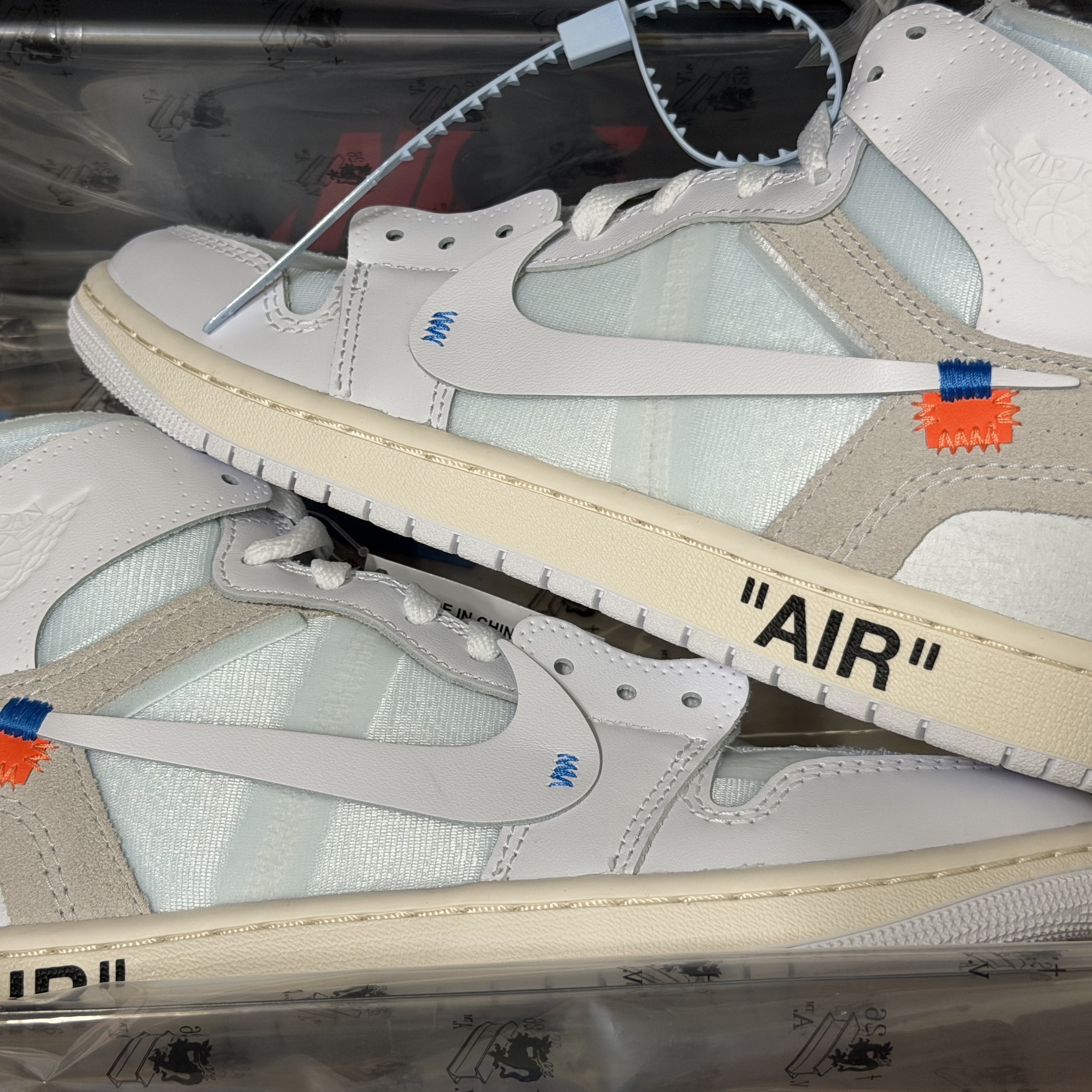 Jordan 1 x Virgil Abloh Archive Retro High Alaska White 착용 스타일 - 2