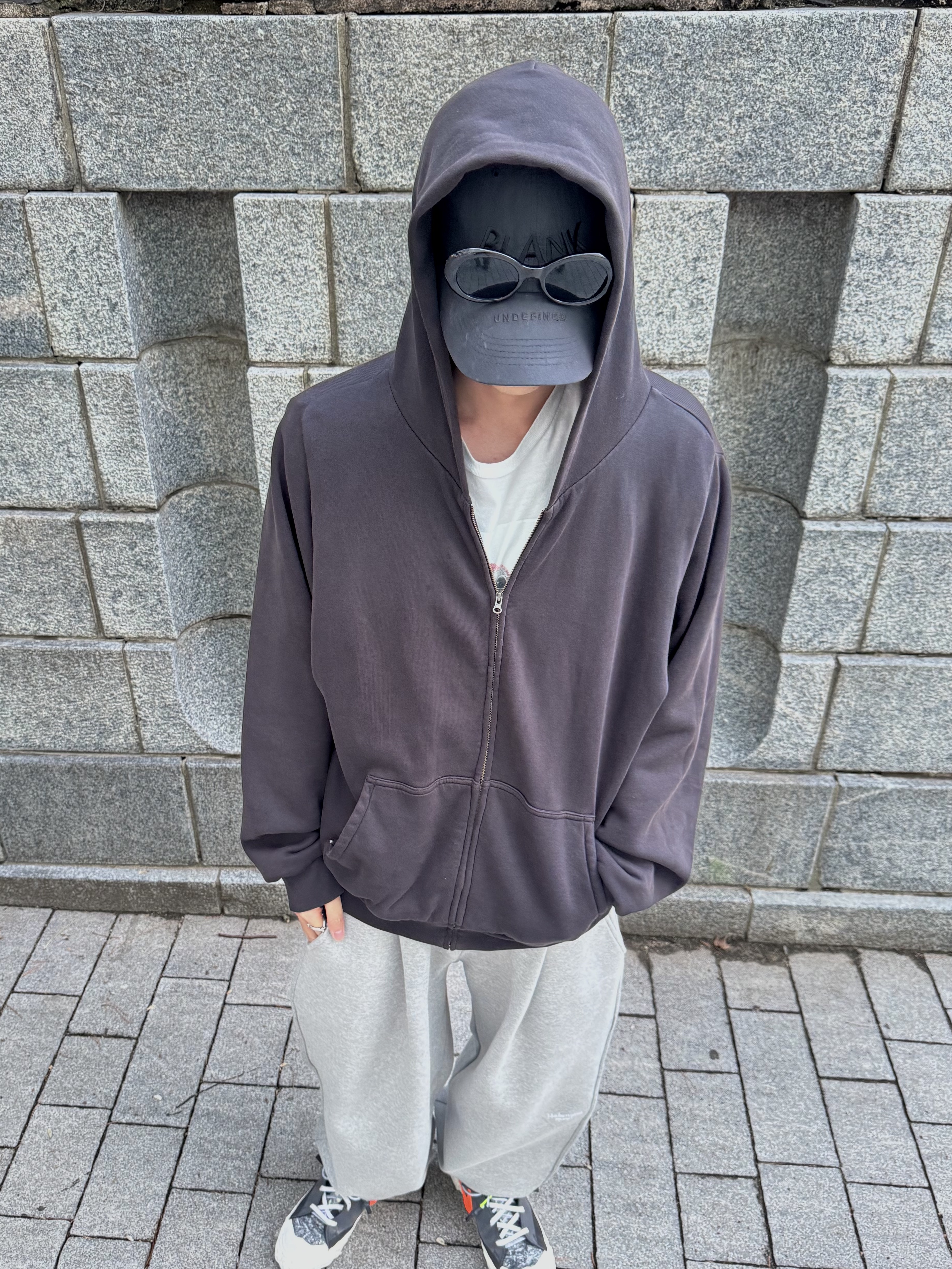 Undermycar Mu.03 Anti Fxxking Logo Play Oversized Sweat Jogger Melange Gray, Nike x Readymade Blazer Mid Black 착용 스타일 - 1