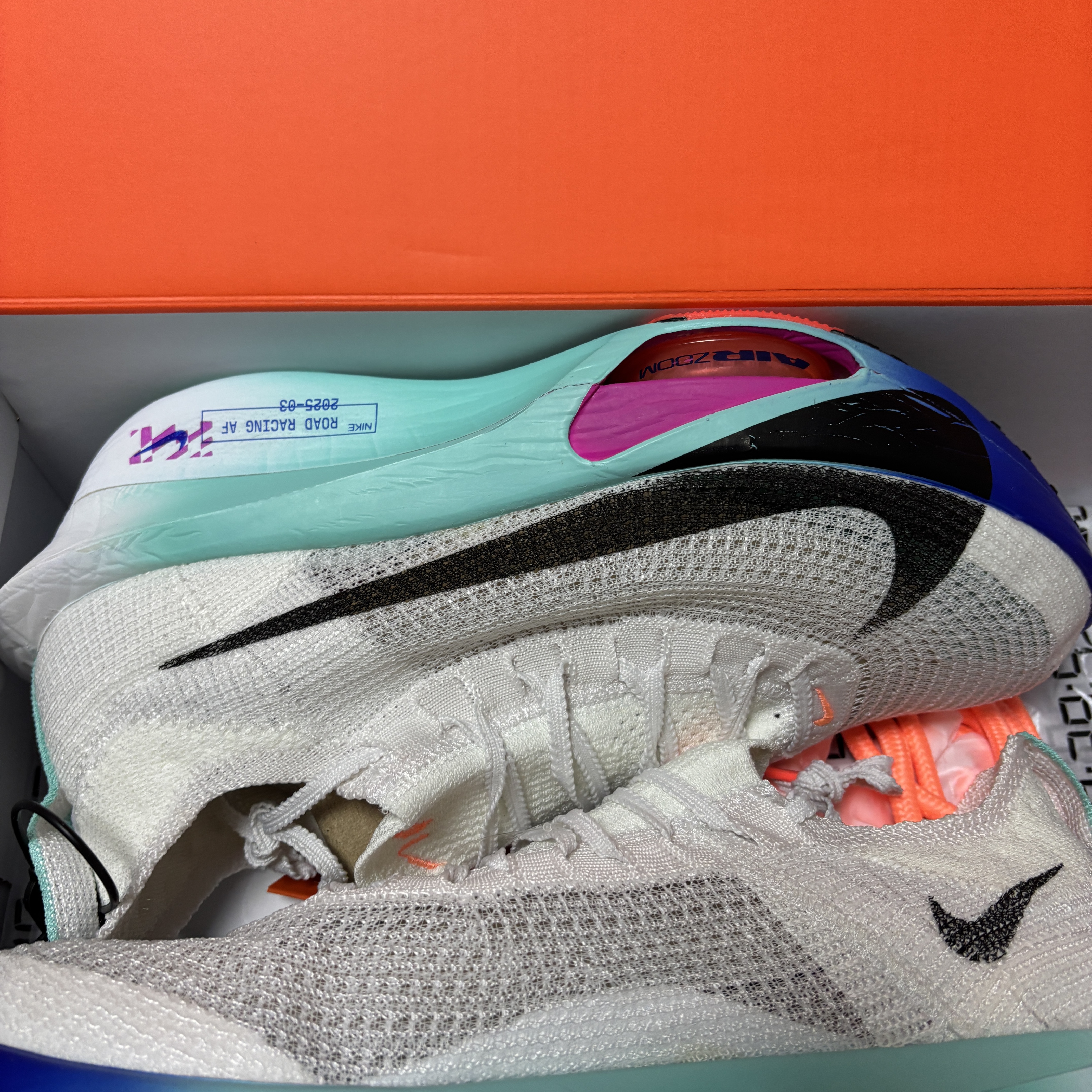 Nike Air Zoom Alphafly Next% 3 White Hyper Turquoise 착용 스타일