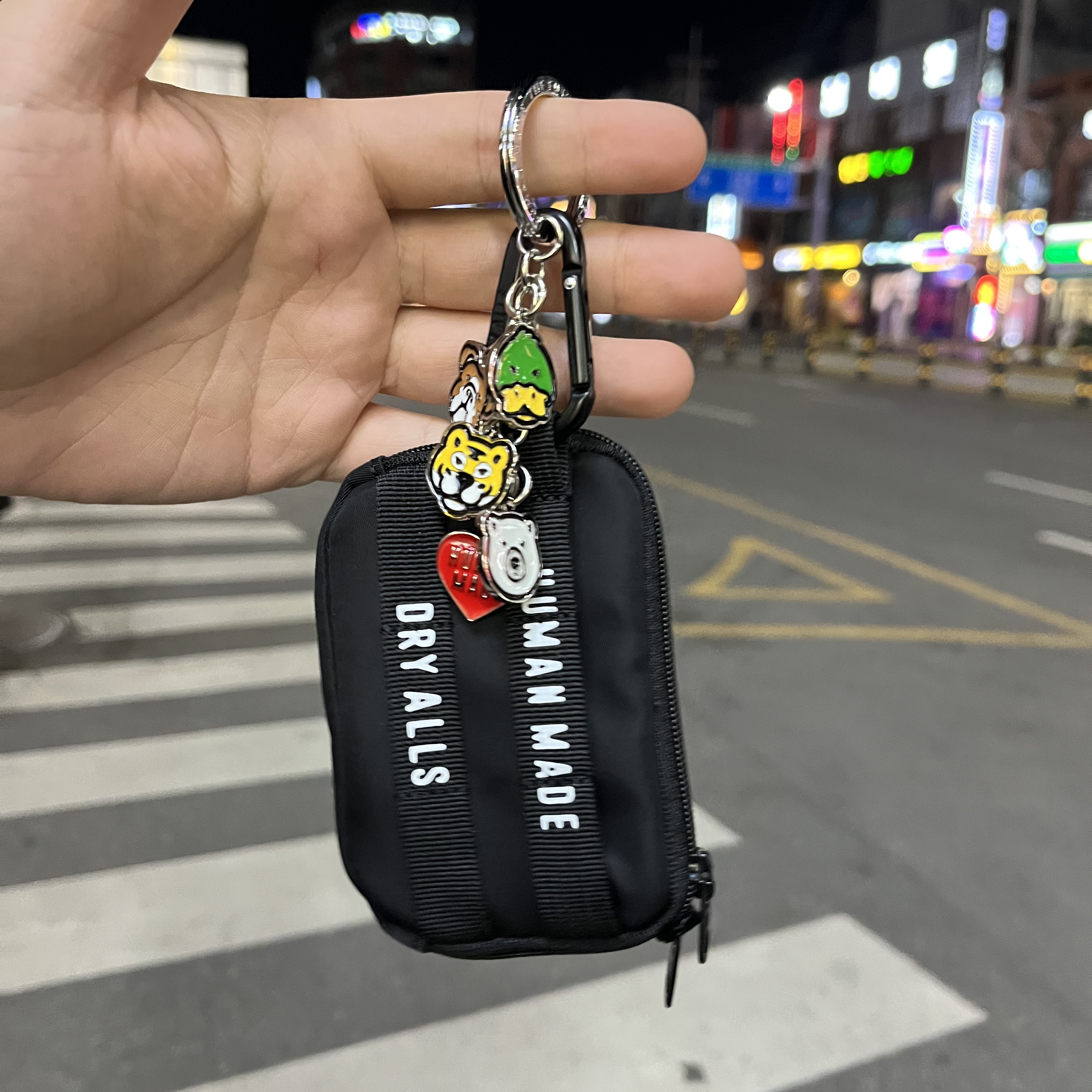Human Made Military Card Case Black 착용 스타일
