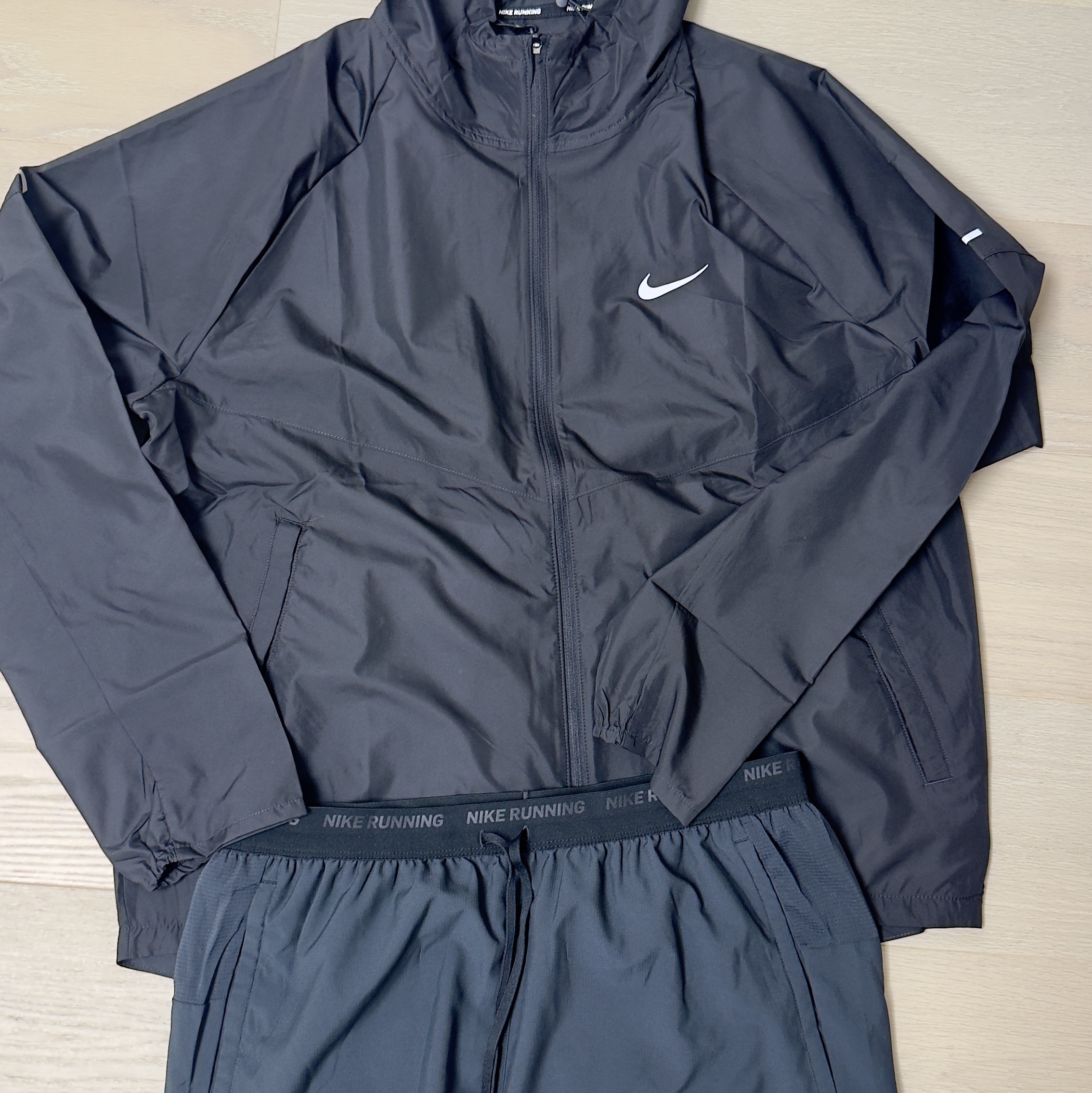 Nike Repel Miler Running Jacket Black - Asia, Nike Dri-Fit Stride 5 Inch Brief Lined Running Shorts Black - Asia 착용 스타일