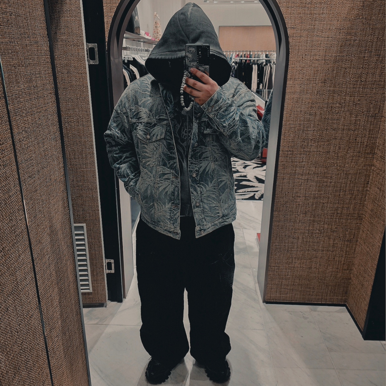 Palm Angels Palms Wash Denim Jacket Sky Blue, Balenciaga Track Sneakers Triple Black 착용 스타일 - 1