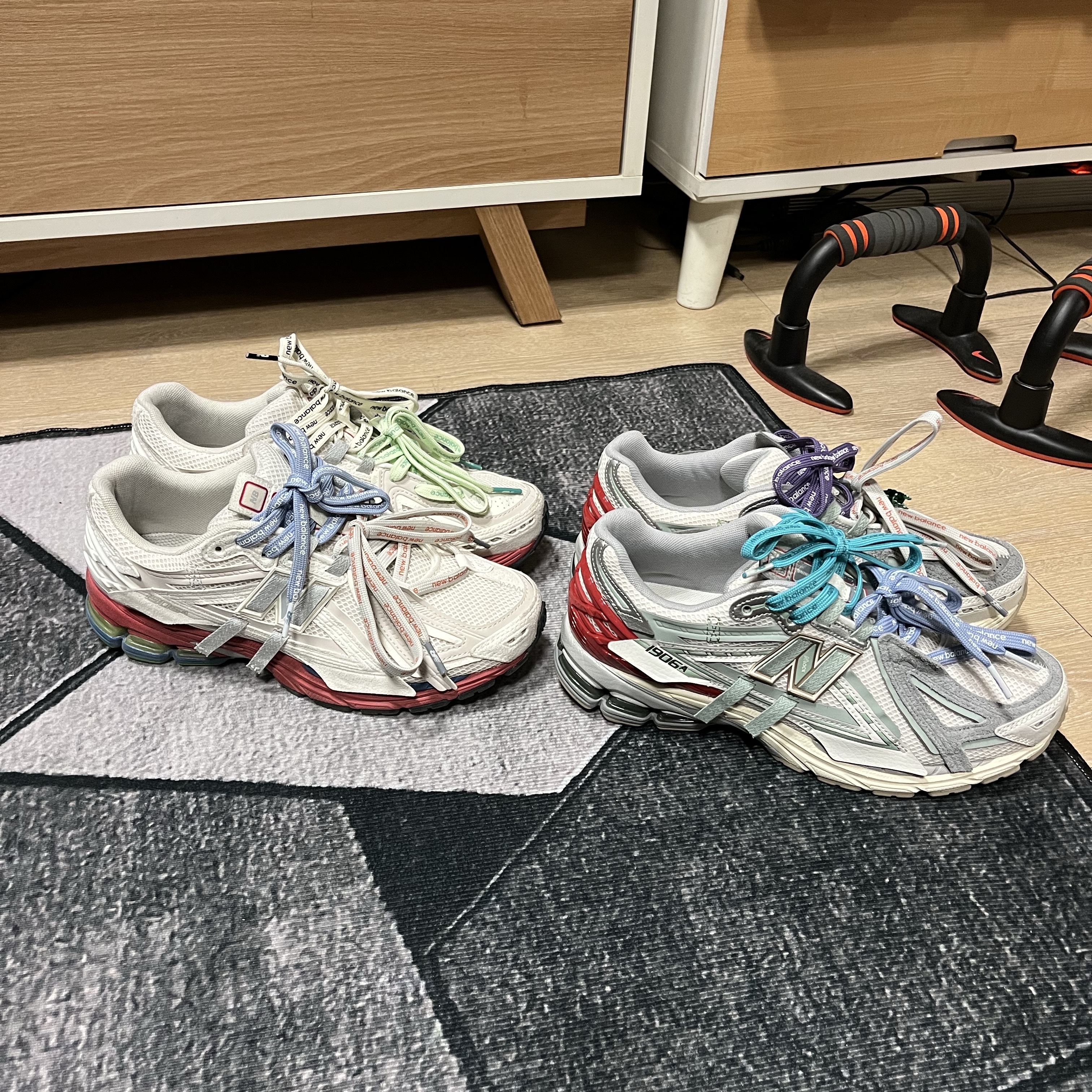 New Balance 1906A Sea Salt Moonbeam, New Balance 1906A Sea Salt Lone Star Grey - D Standard 착용 스타일 - 2