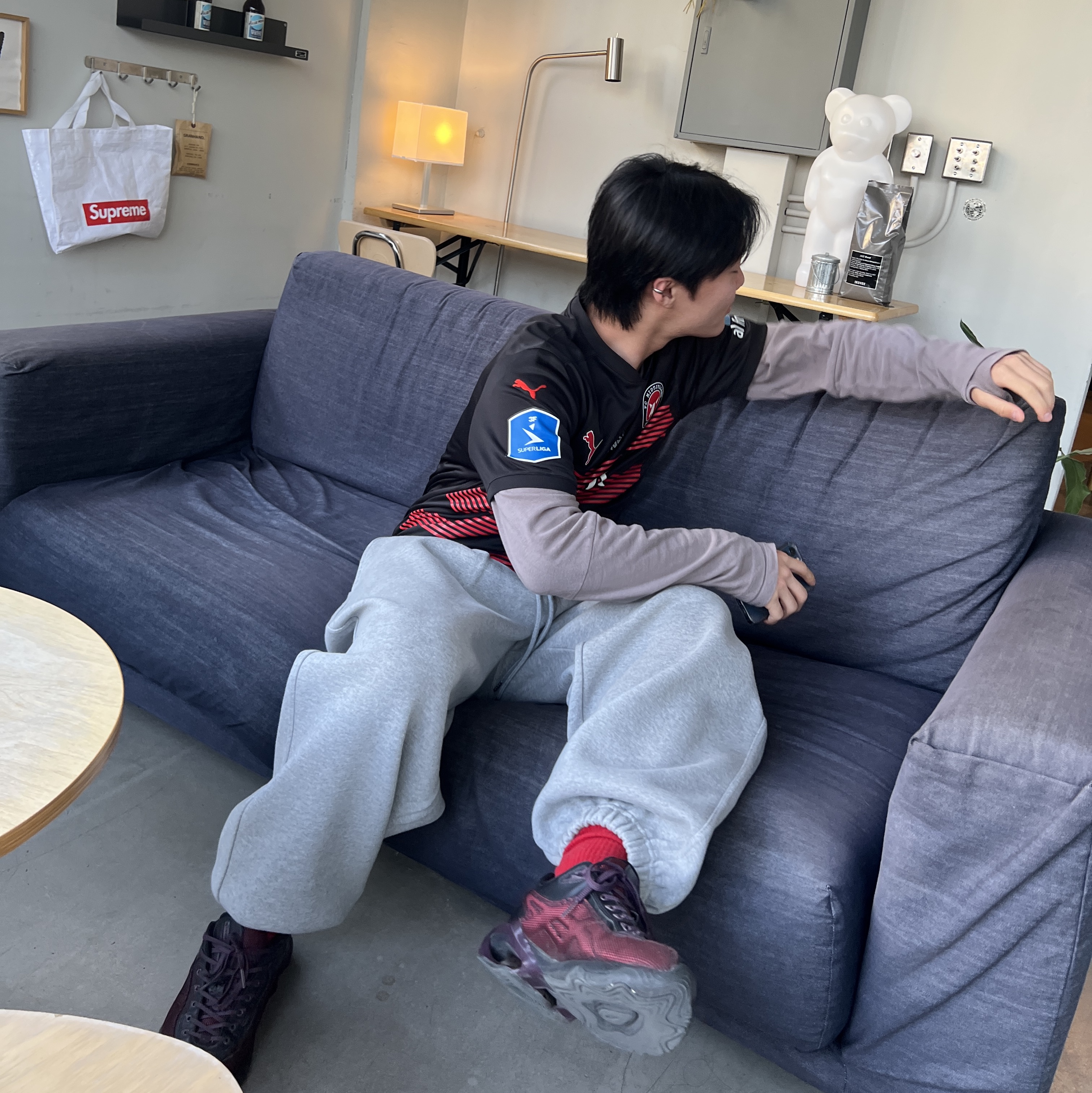 Asics x Kiko Kostadinov Novalis Gel-Teremoa Obsidian Black Dahlia, Undermycar Mu.03 Anti Fxxking Logo Play Oversized Sweat Jogger Melange Gray 착용 스타일 - 4