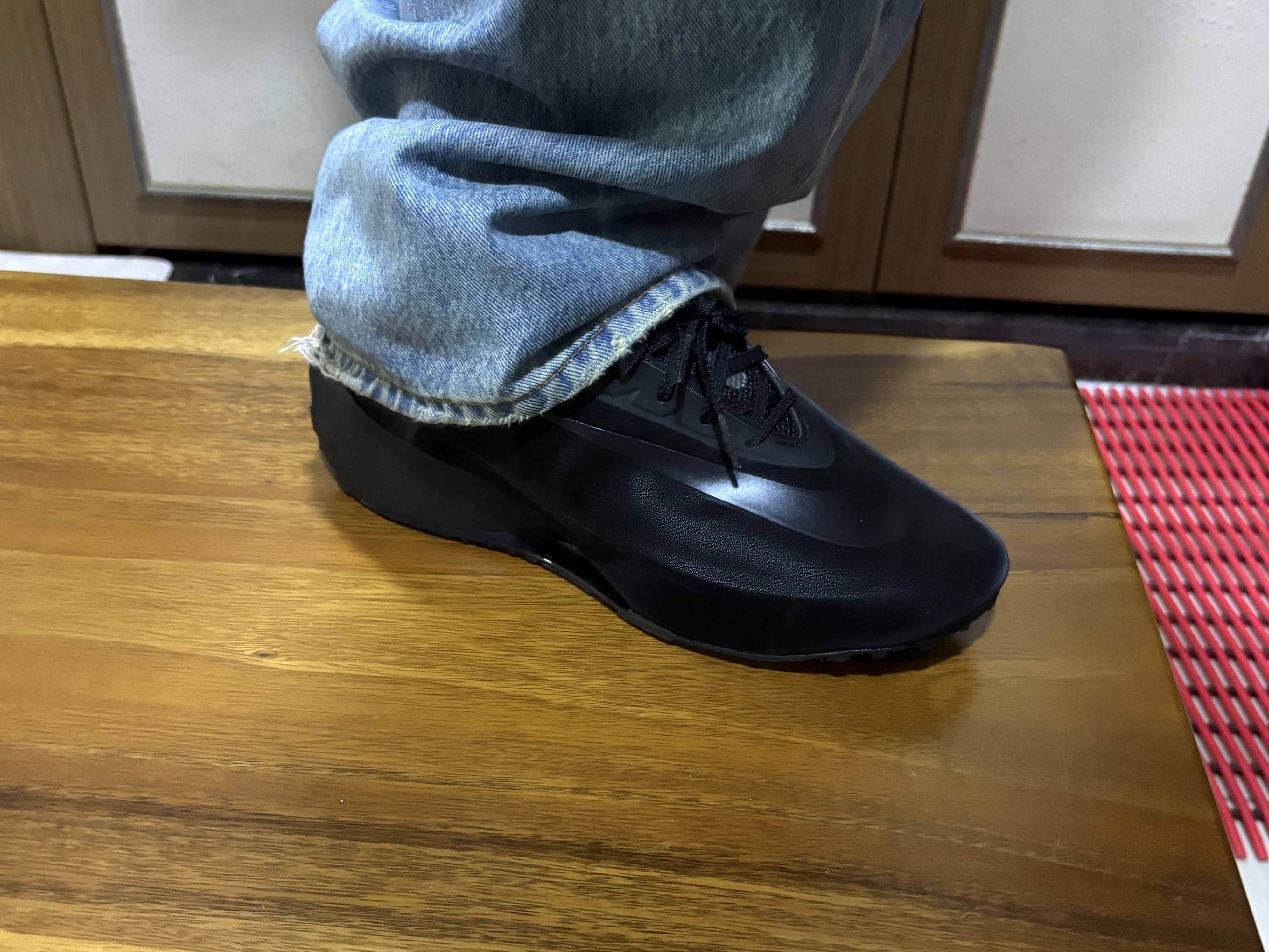 (W) Nike First Sight Noir Black 착용 스타일