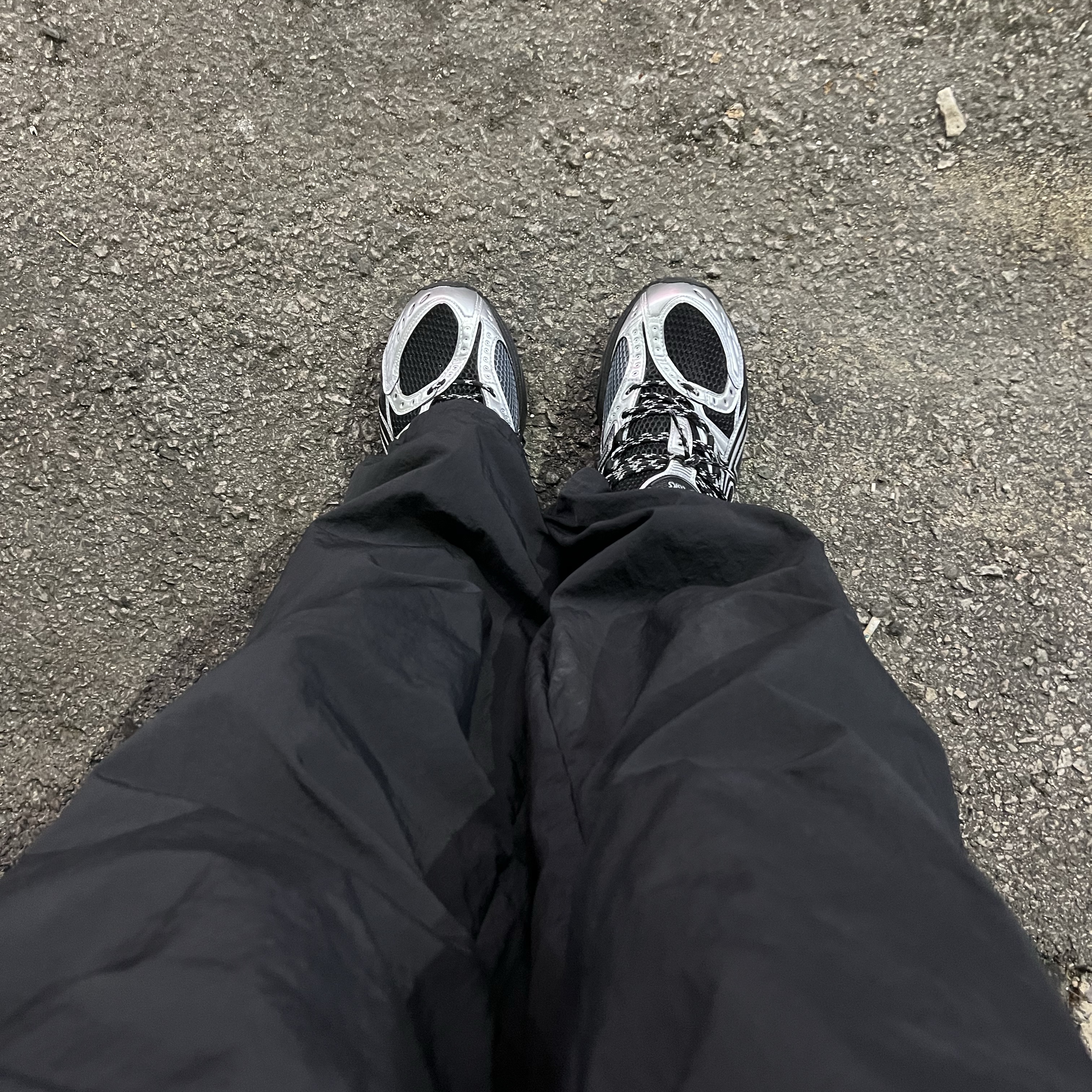 Asics Gel-Nimbus 10.1 Black Pure Silver - Korea Exclusive 착용 스타일