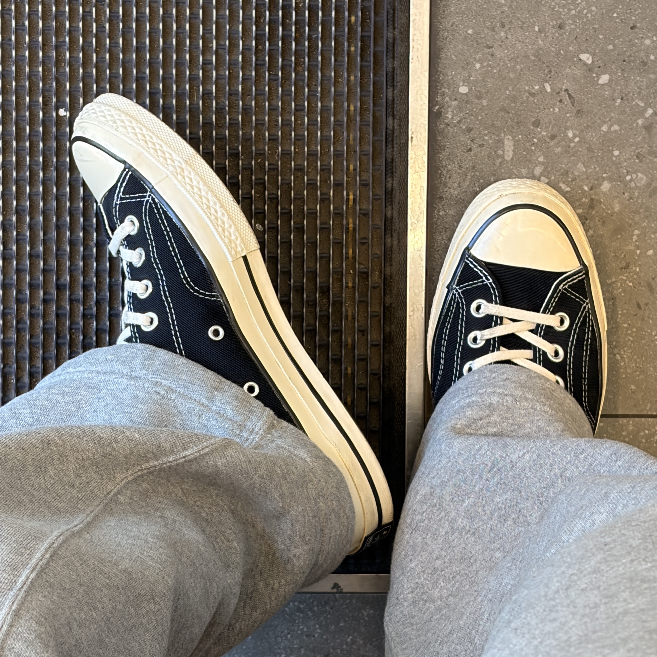 Converse Chuck 70 Ox Black - Standard 착용 스타일