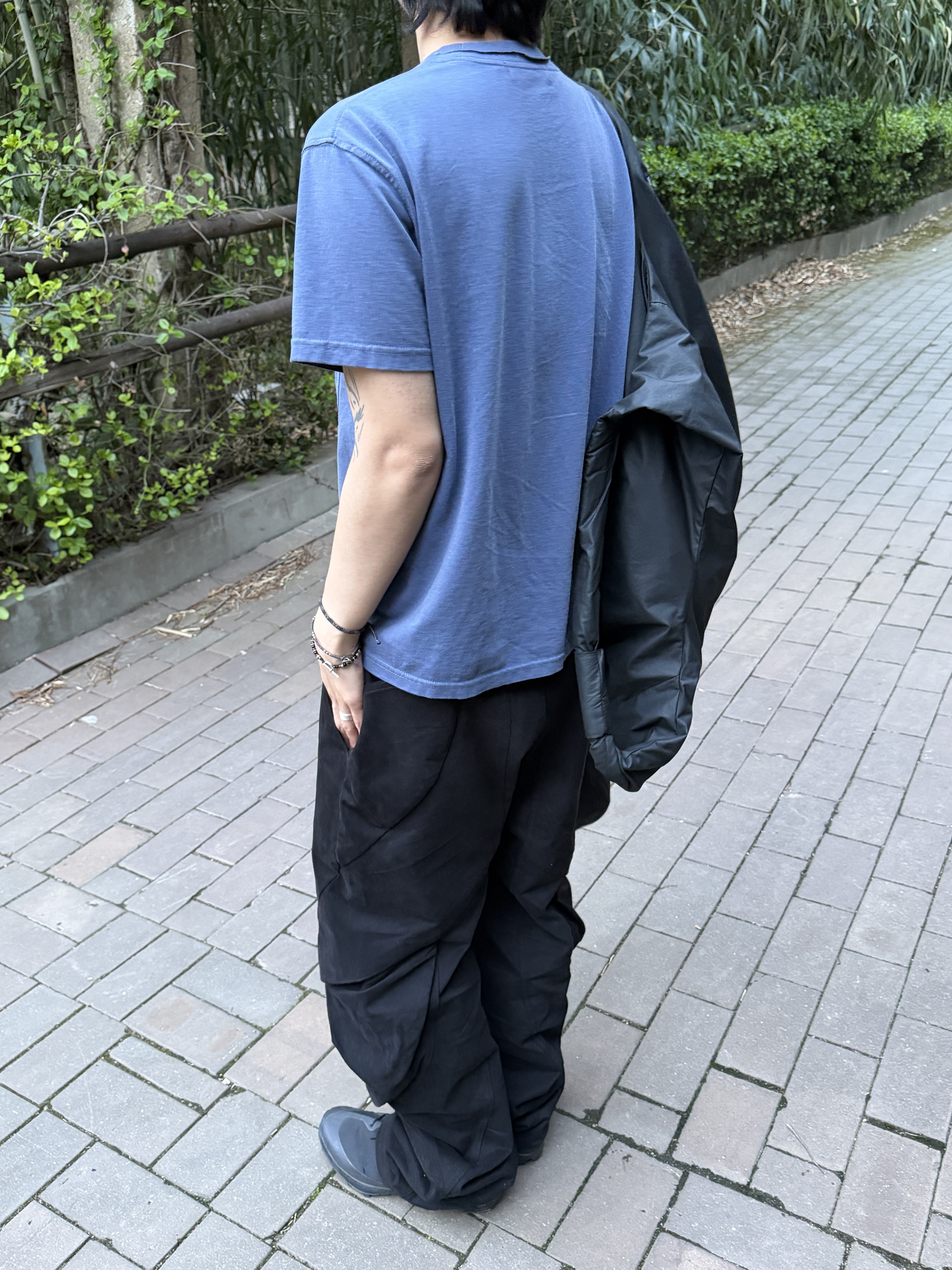 Hyein Seo Backpack Black, On Running x Post Archive Faction (Paf) Cloudventure Peak All Black 착용 스타일