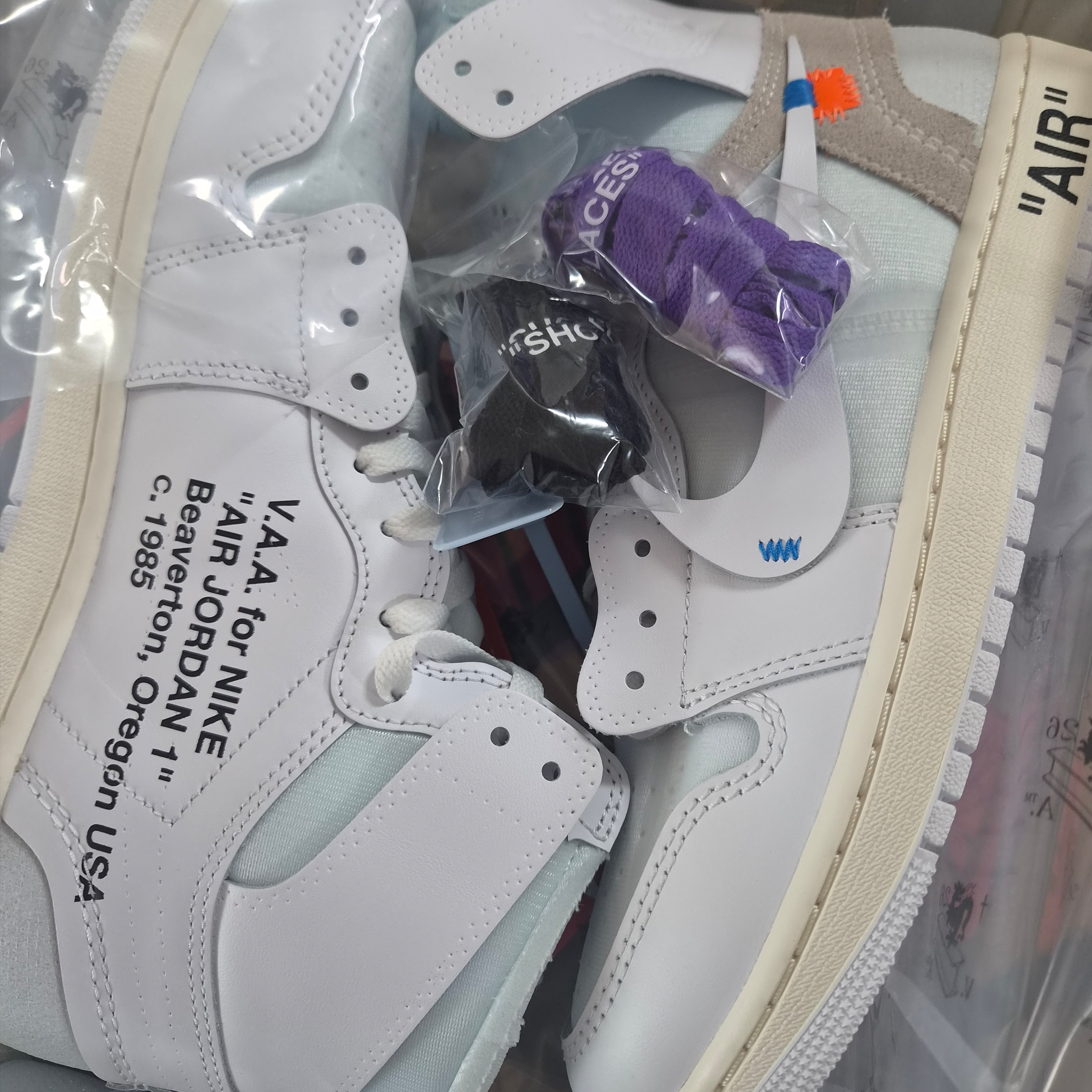 Jordan 1 x Virgil Abloh Archive Retro High Alaska White 착용 스타일