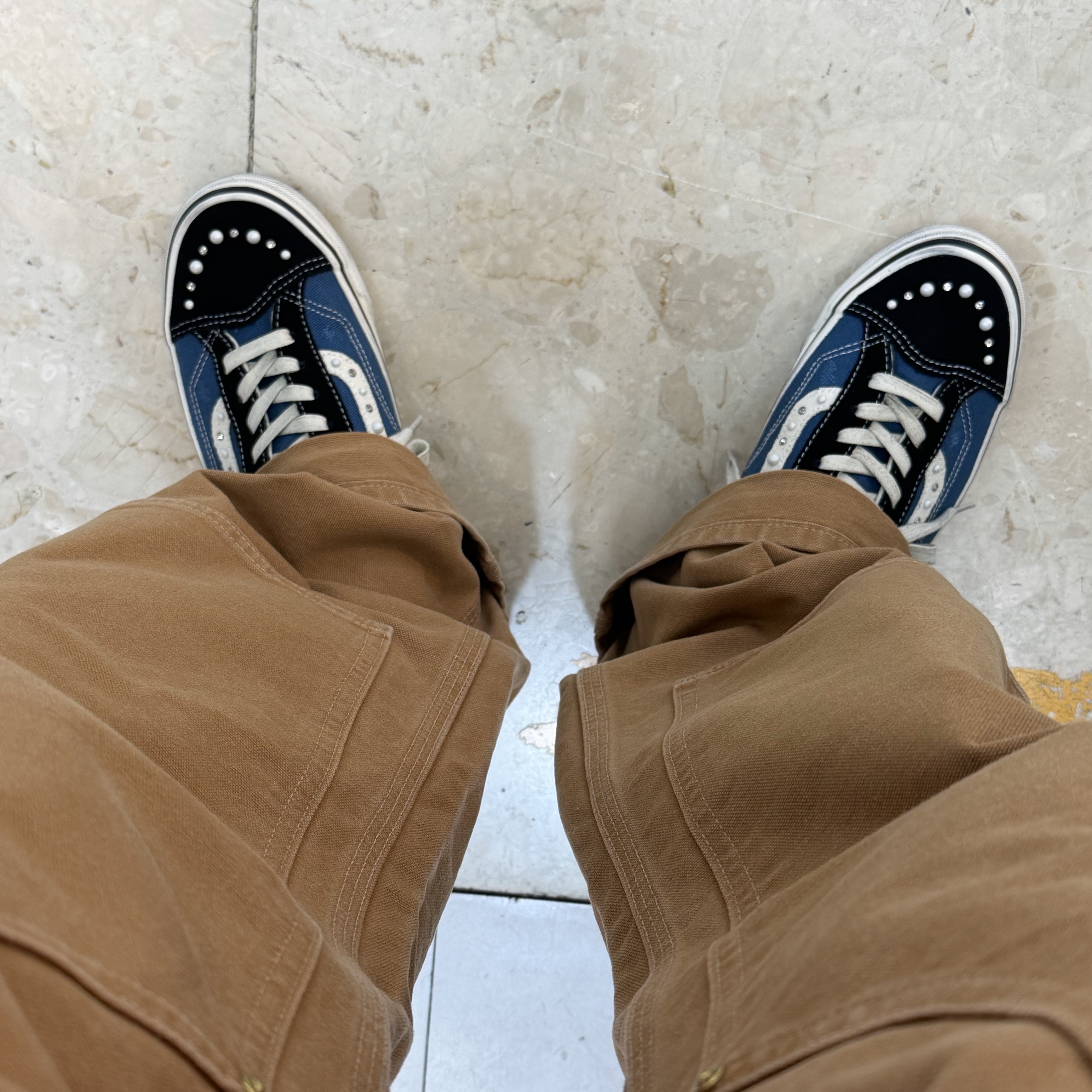 Vans LX Old Skool 36 Pearlized Navy Black 착용 스타일